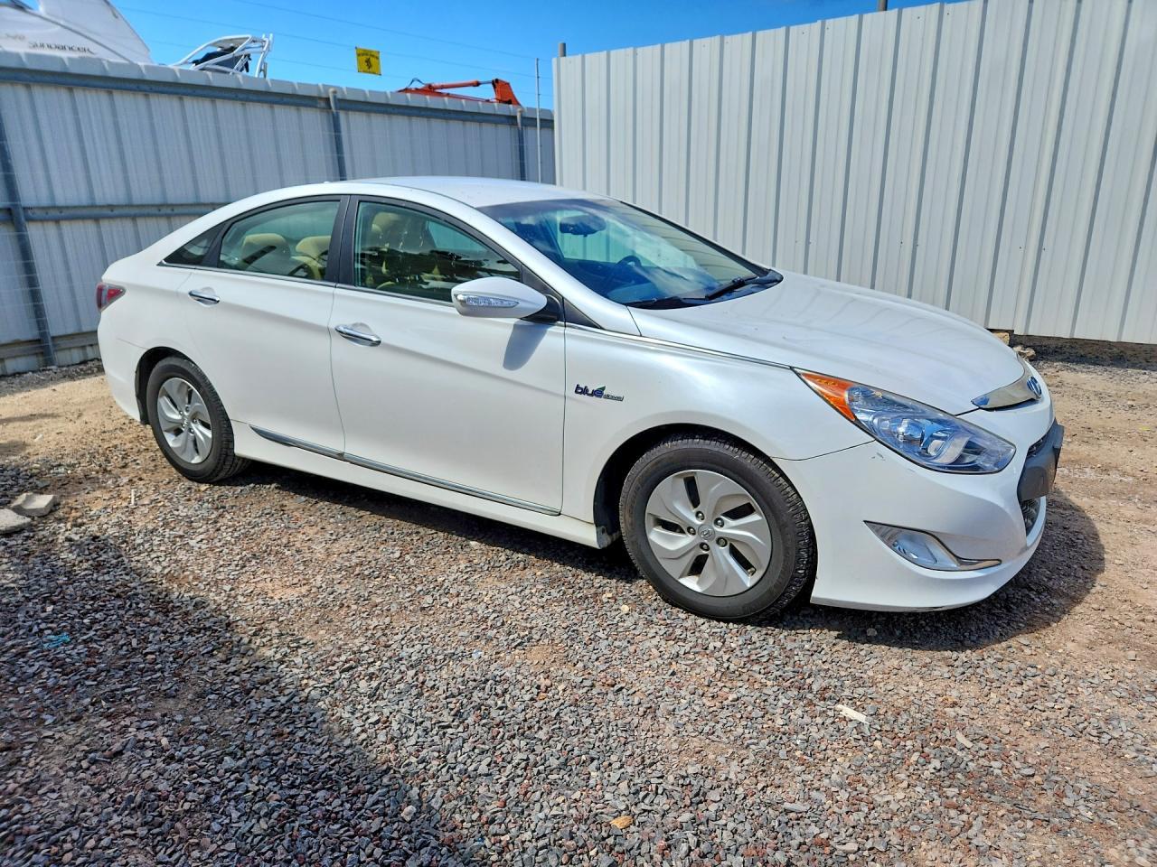 2014 Hyundai Sonata Hybrid - Image 4