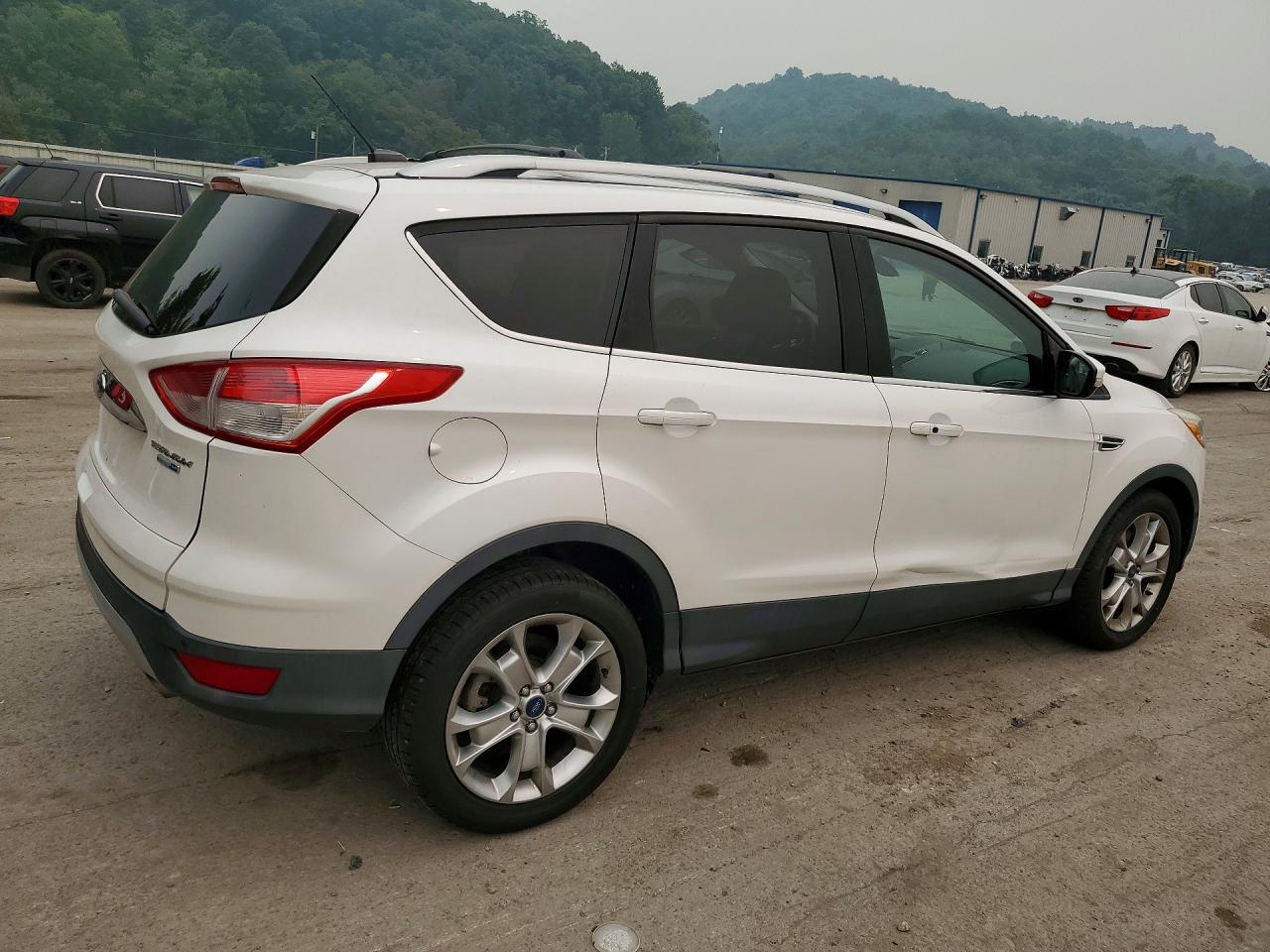 2015 Ford Escape Titanium - Фото 3