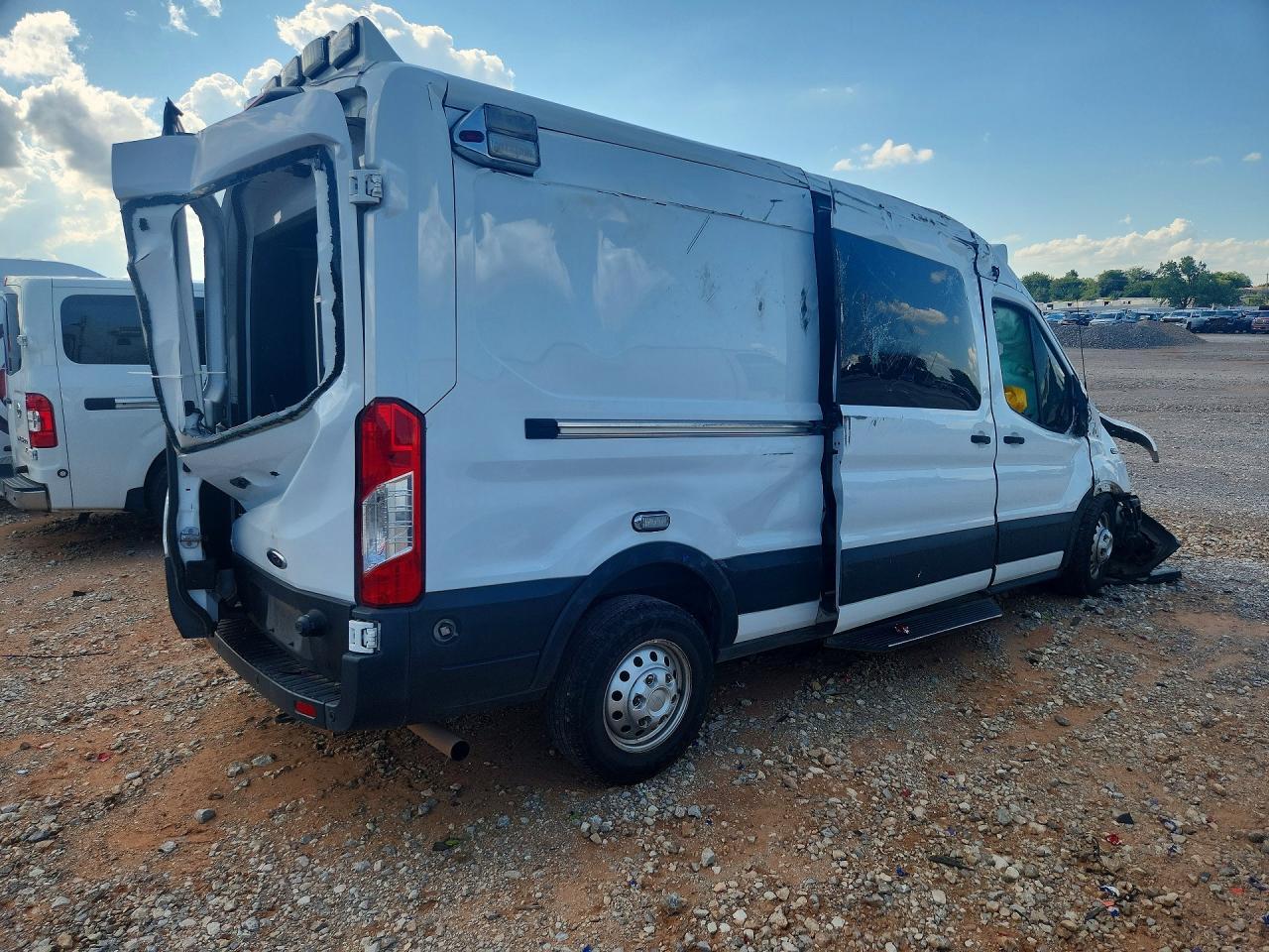 2022 Ford Transit T- - Ambulance - Фото 3