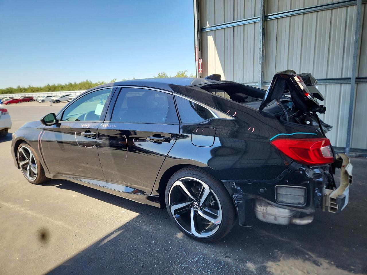 2022 Honda Accord Sport - Фото 2