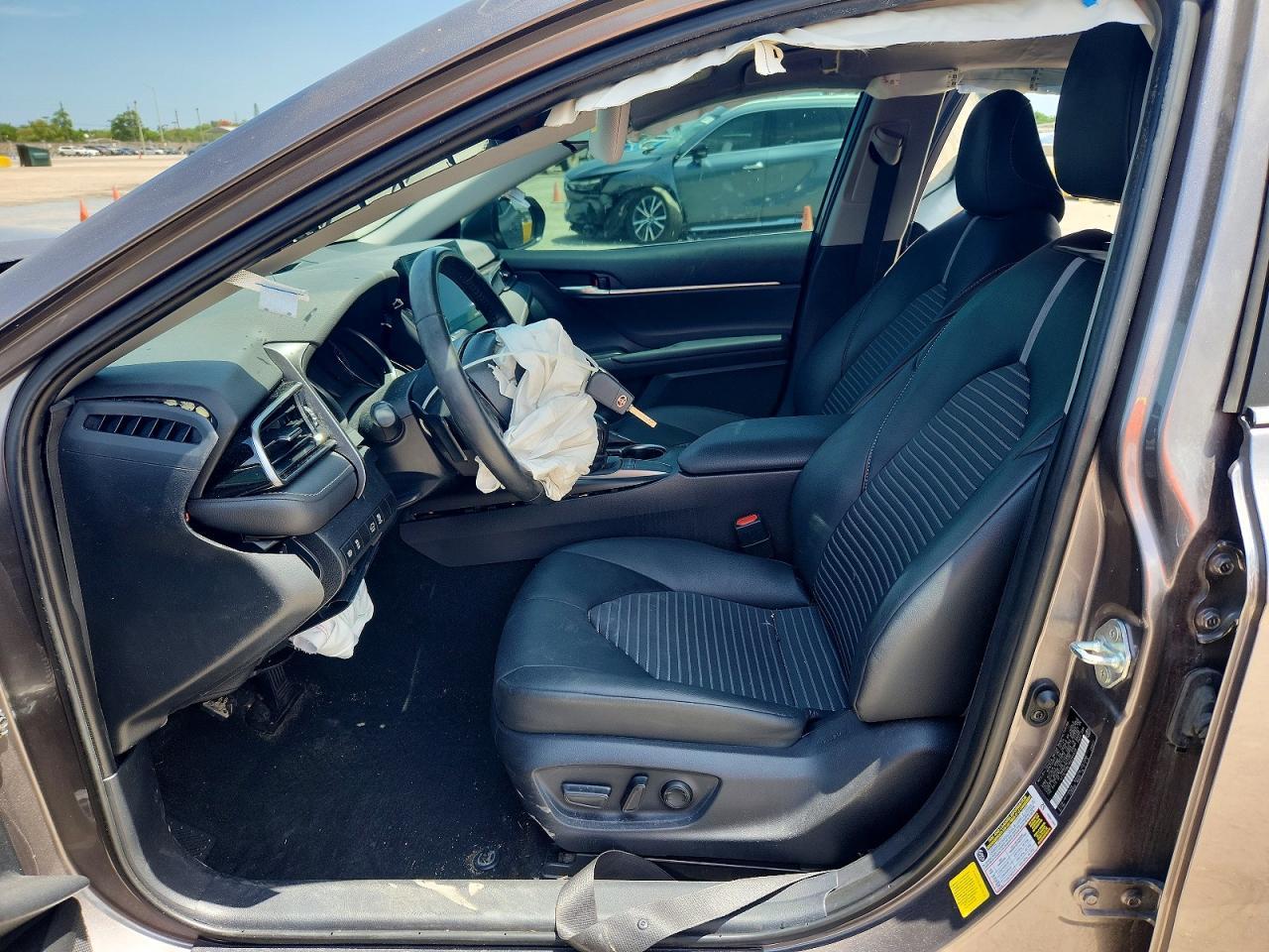 2024 Toyota Camry Se - Фото 7