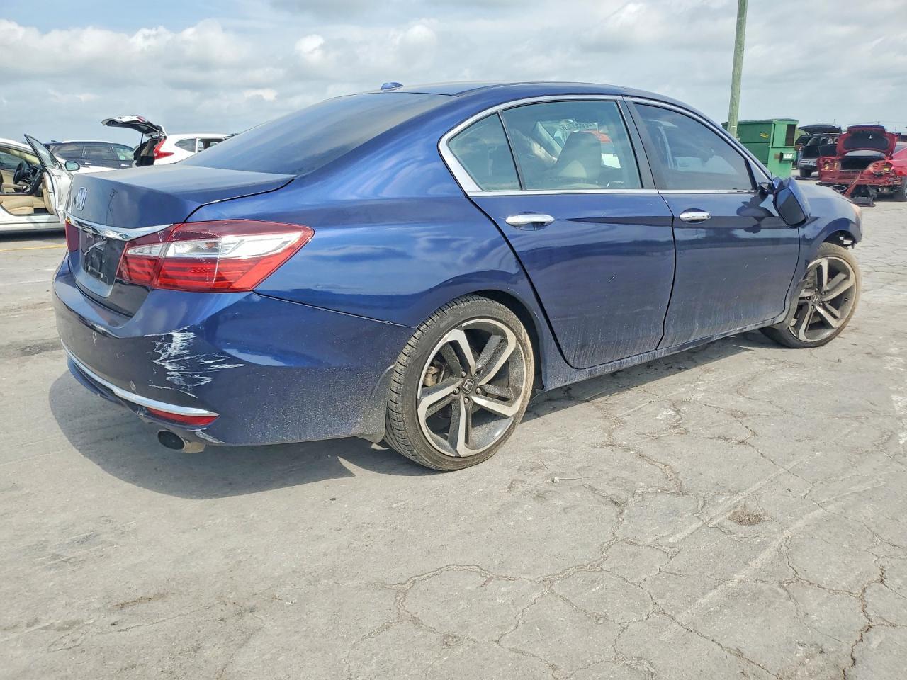 2017 Honda Accord - Image 3