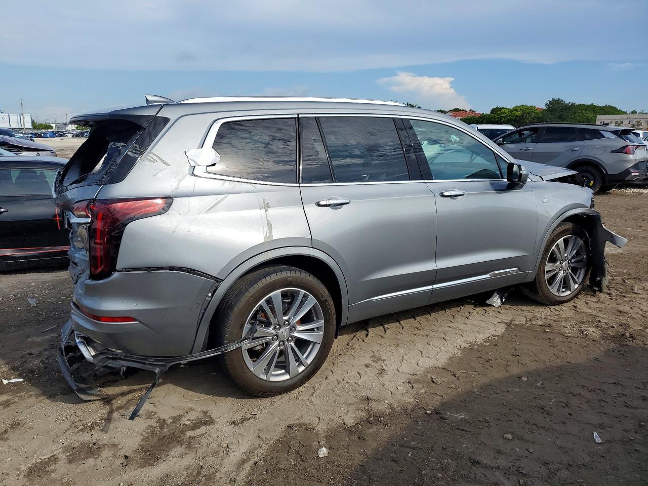 2024 Cadillac Xt6 Premium Luxury - Фото 3