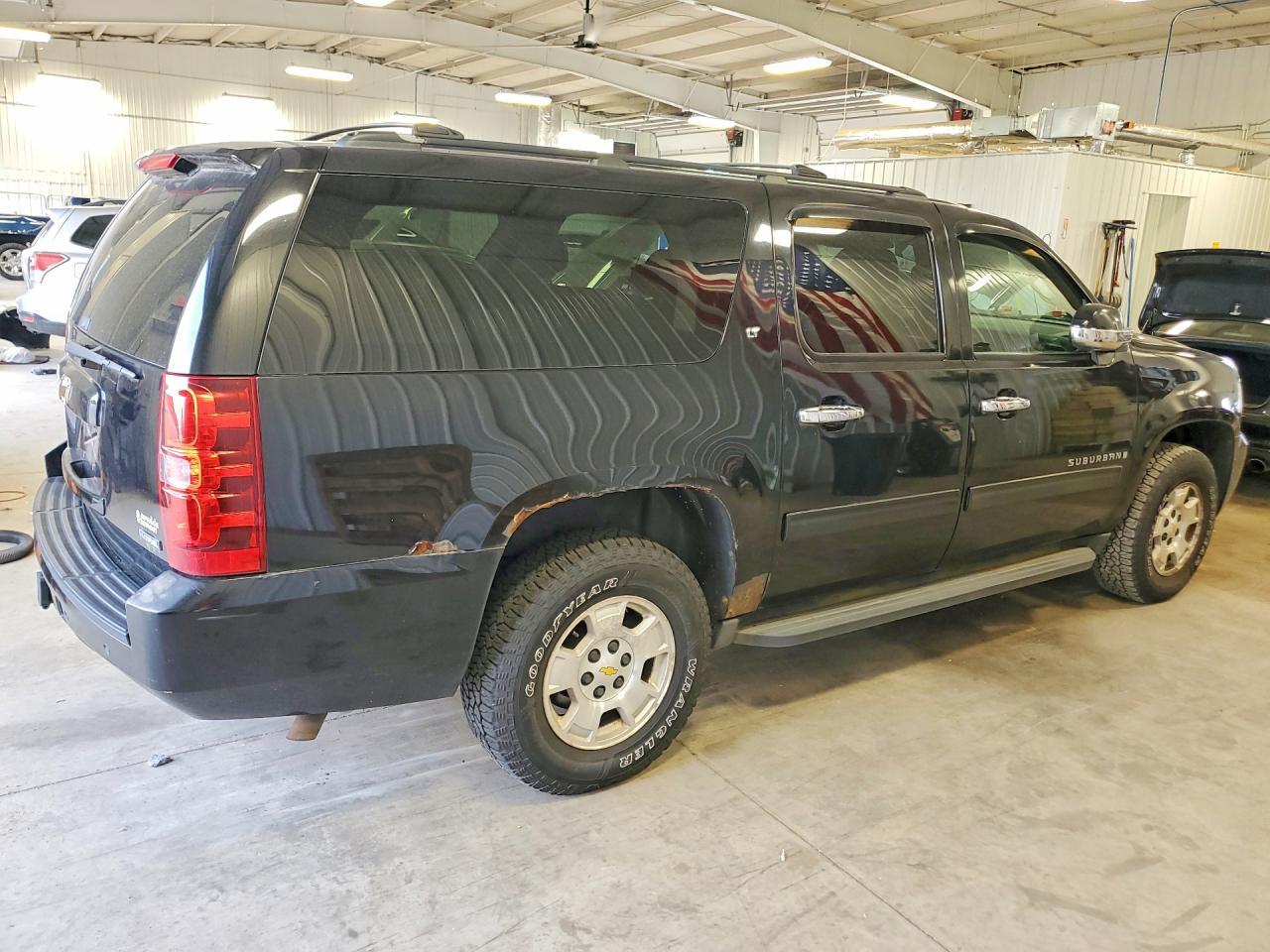 2009 Chevrolet Suburban K1500 Lt - Image 3
