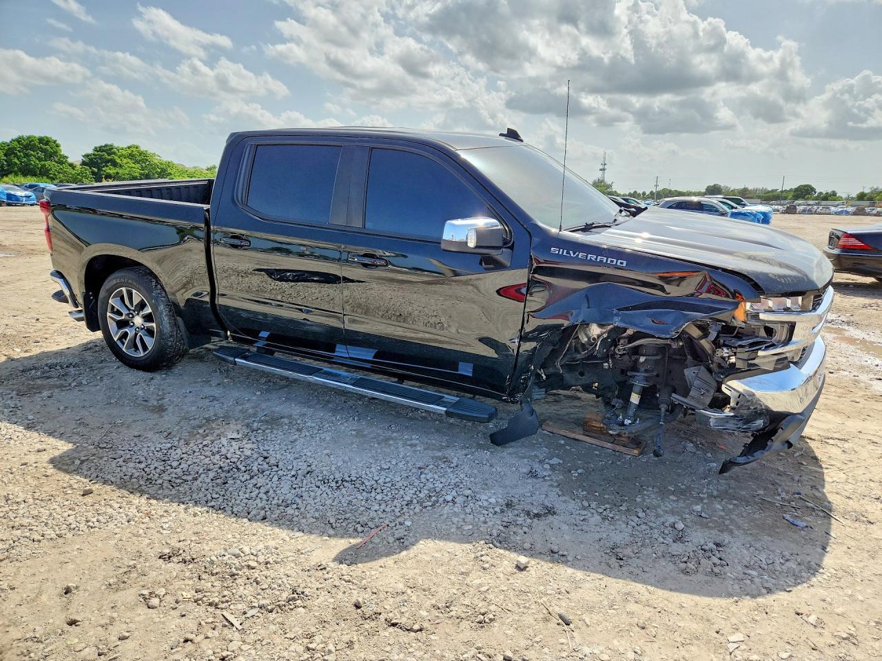 2022 Chevrolet Silverado Ltd C1500 Lt - Image 4