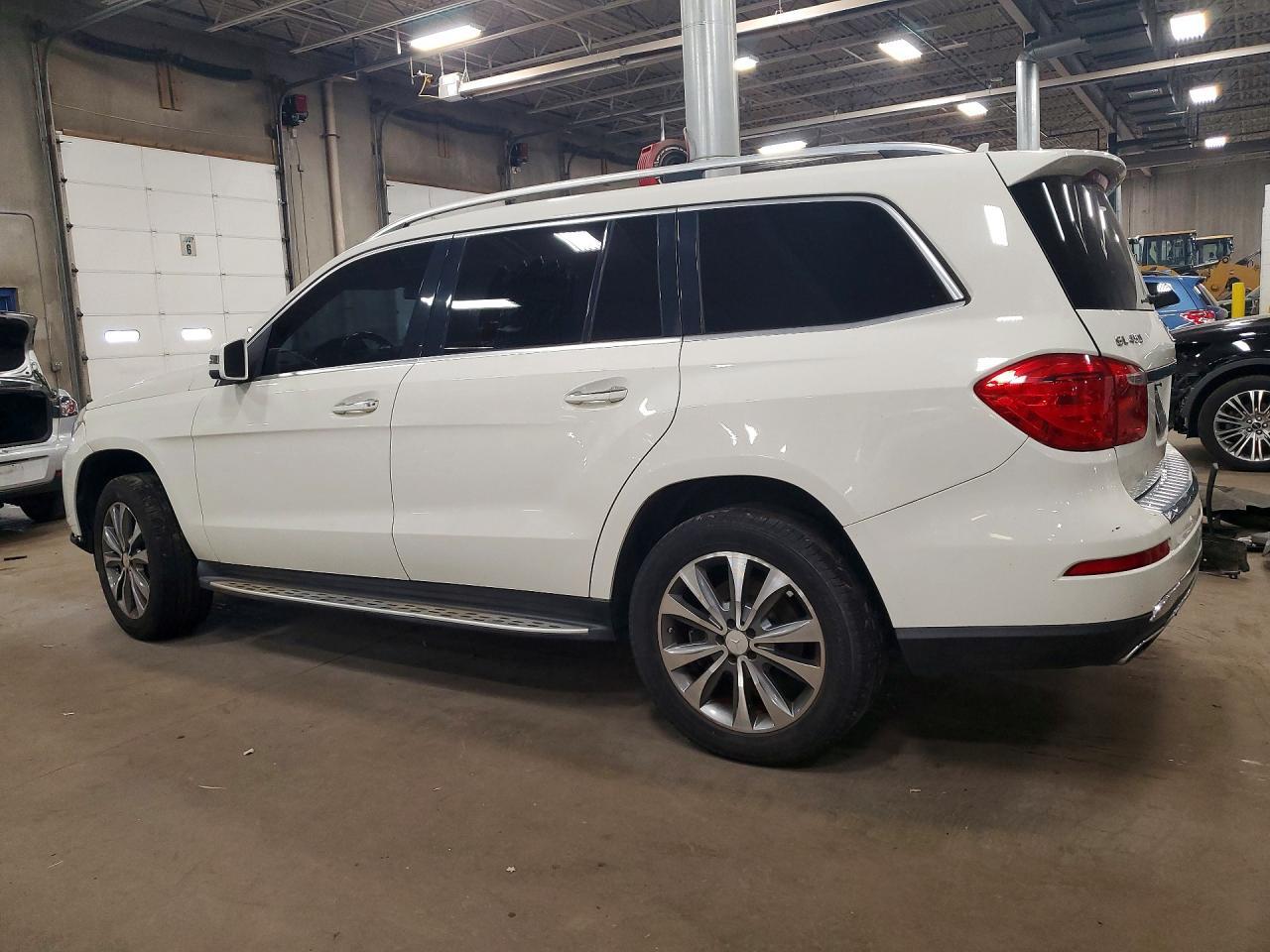 2013 Mercedes-Benz Gl 450 4Matic - Image 2