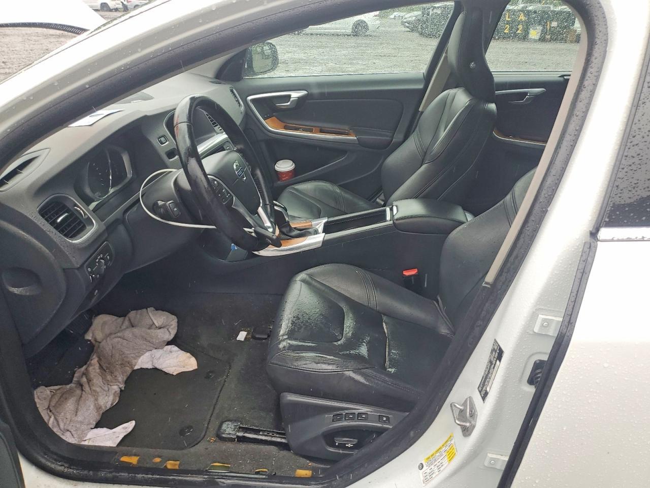 2017 Volvo S60 Platinum - Image 7