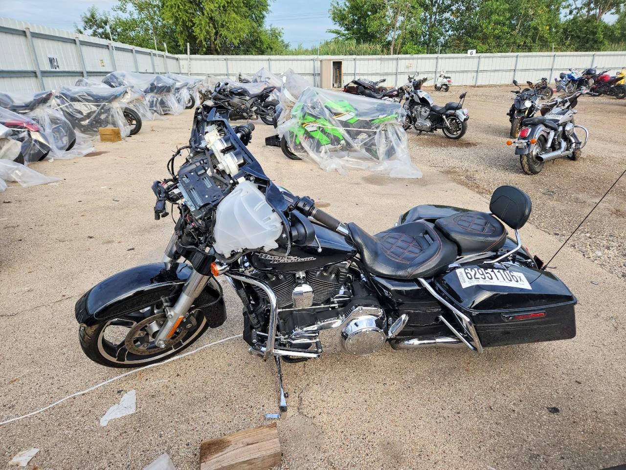 2015 Harley-Davidson Flhxs Street Glide Special - Image 3