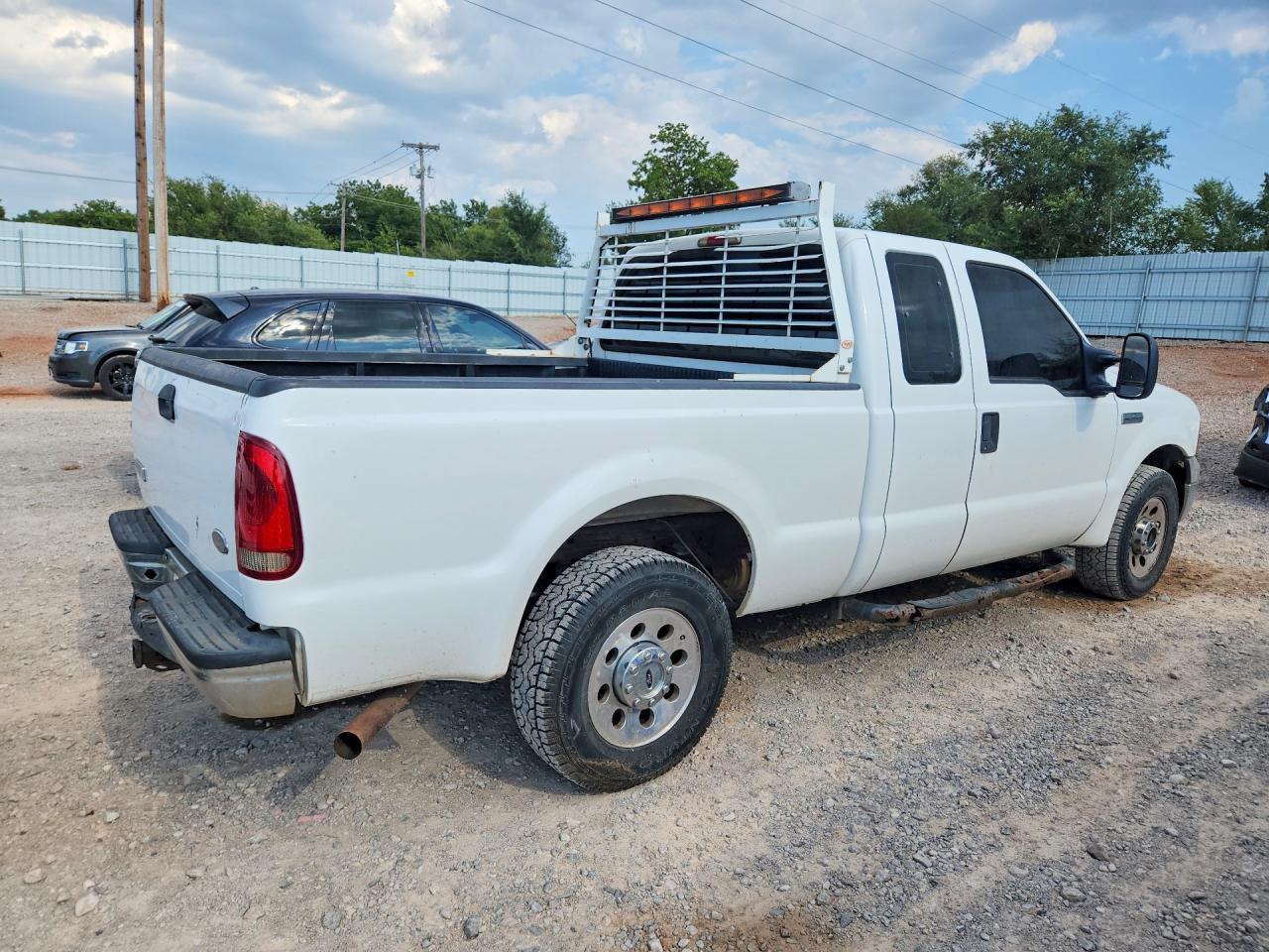 2005 Ford F250 Super Duty - Image 3