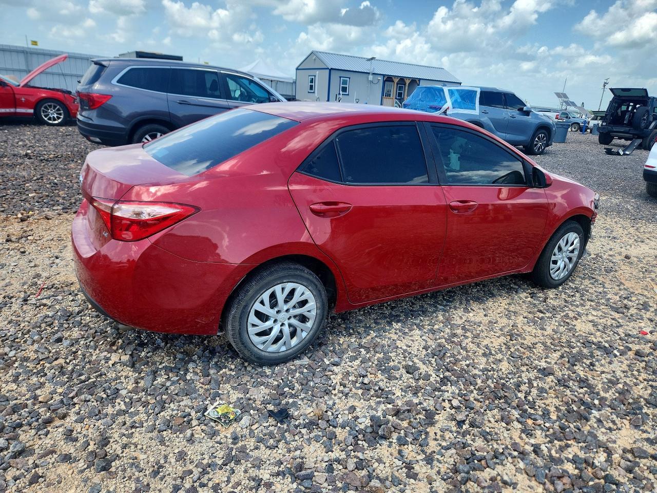 2018 Toyota Corolla Le - Фото 3