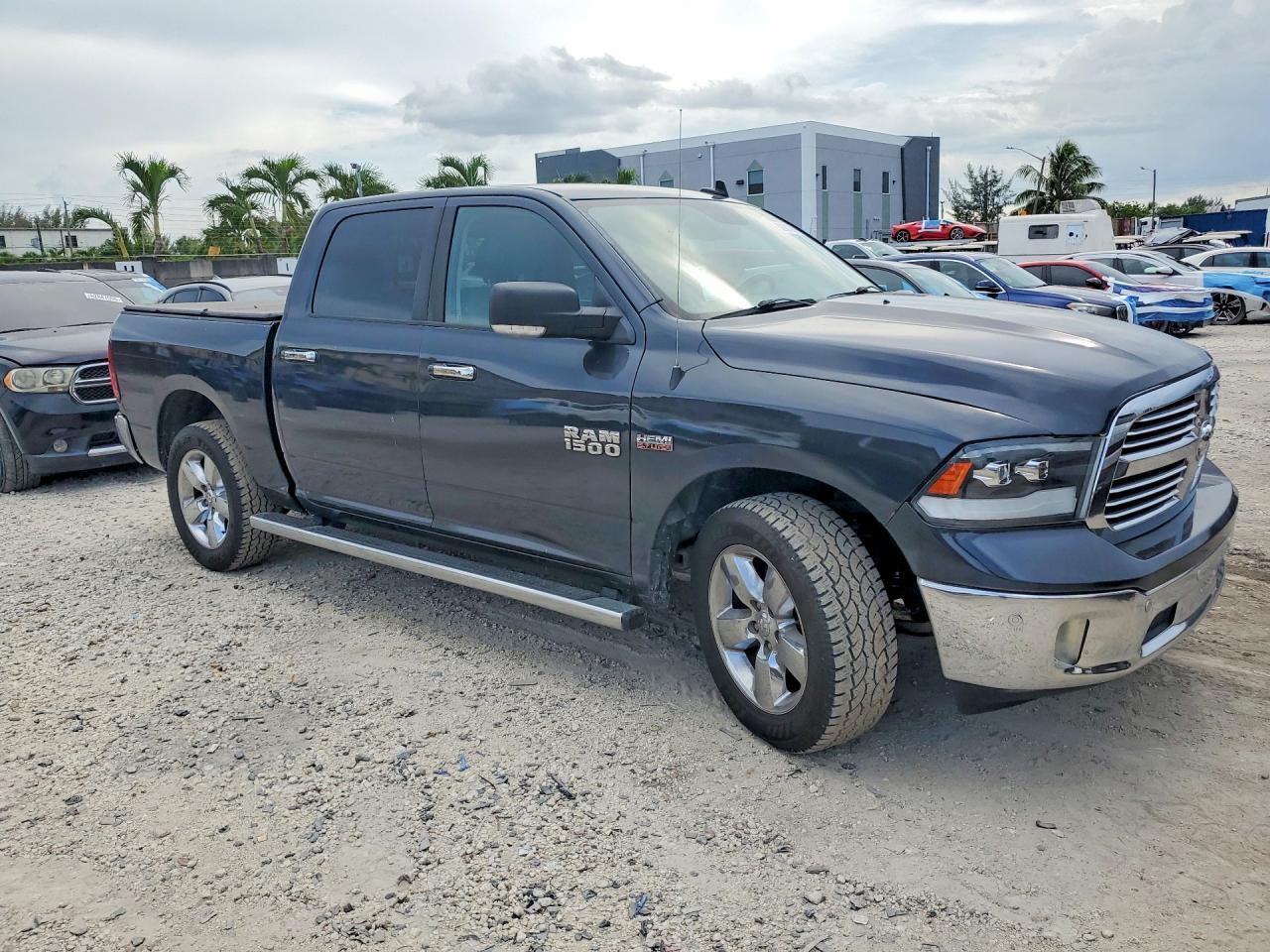 2016 Ram 1500 Slt - Image 4