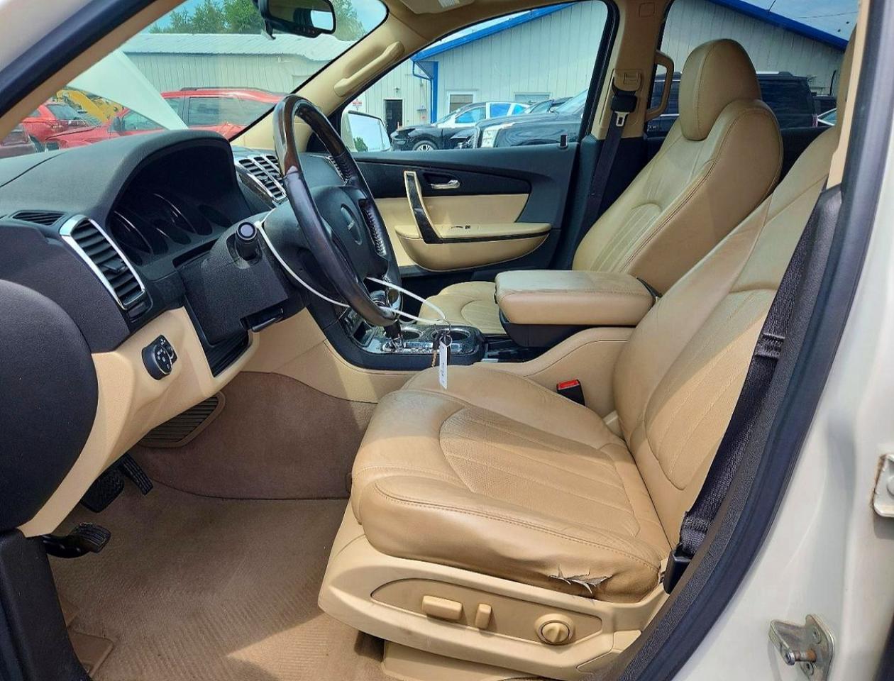 2011 GMC Acadia Denali - Image 7