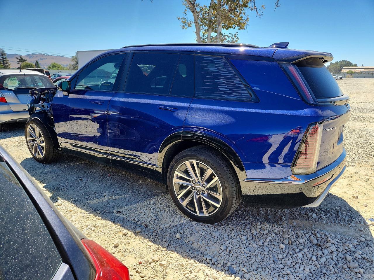 2026 Cadillac Vistiq Sport - Фото 2