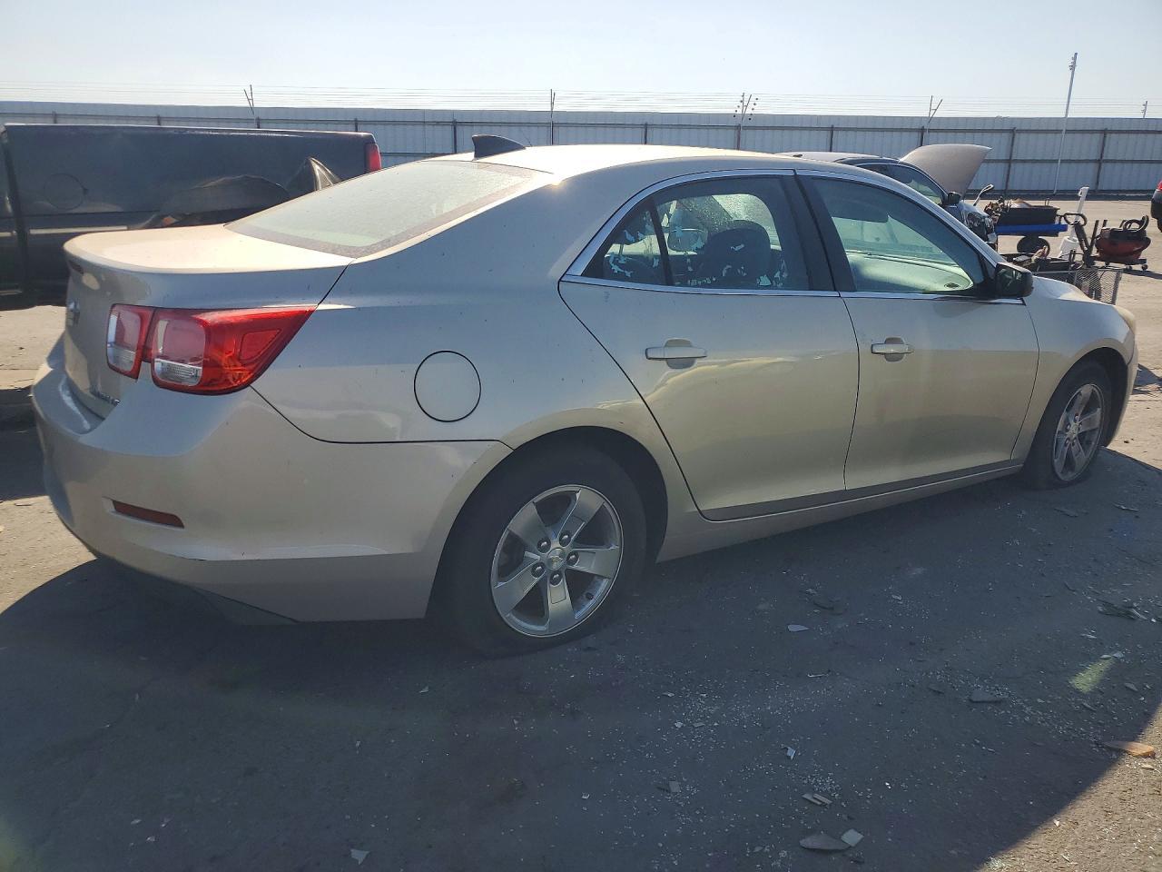 2015 Chevrolet Malibu Ls - Фото 3