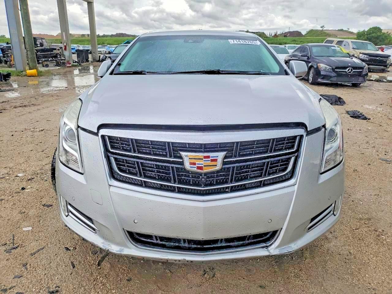 2017 Cadillac Xts Luxury - Image 5