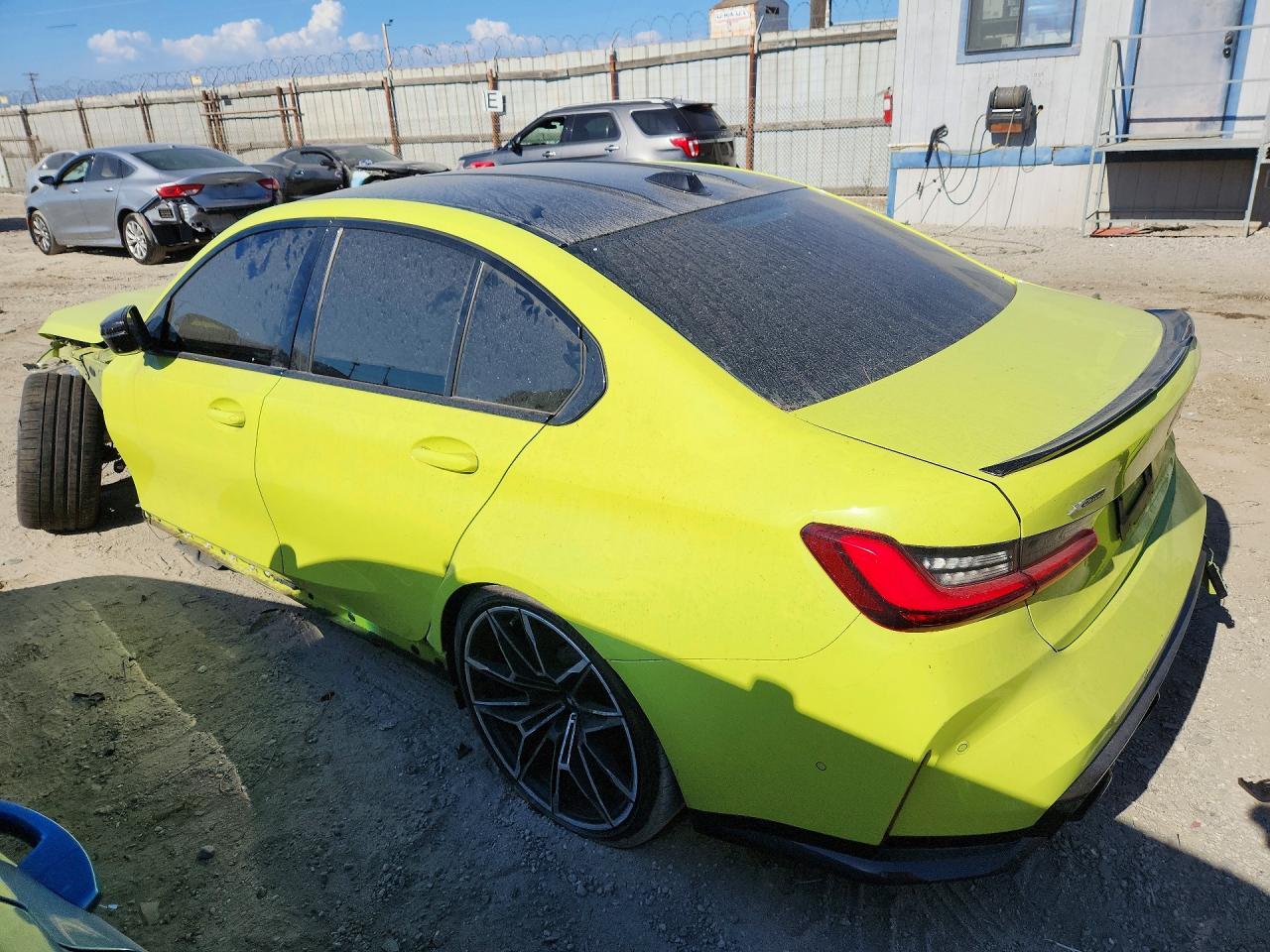 2024 BMW M3 - Фото 2