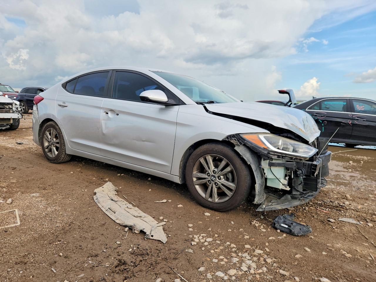 2018 Hyundai Elantra - Фото 4