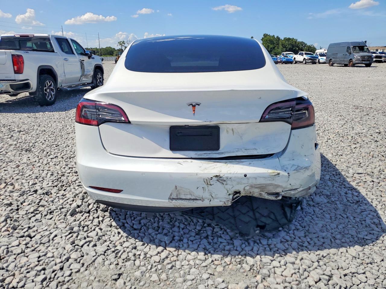 2022 Tesla Model 3 - Image 6