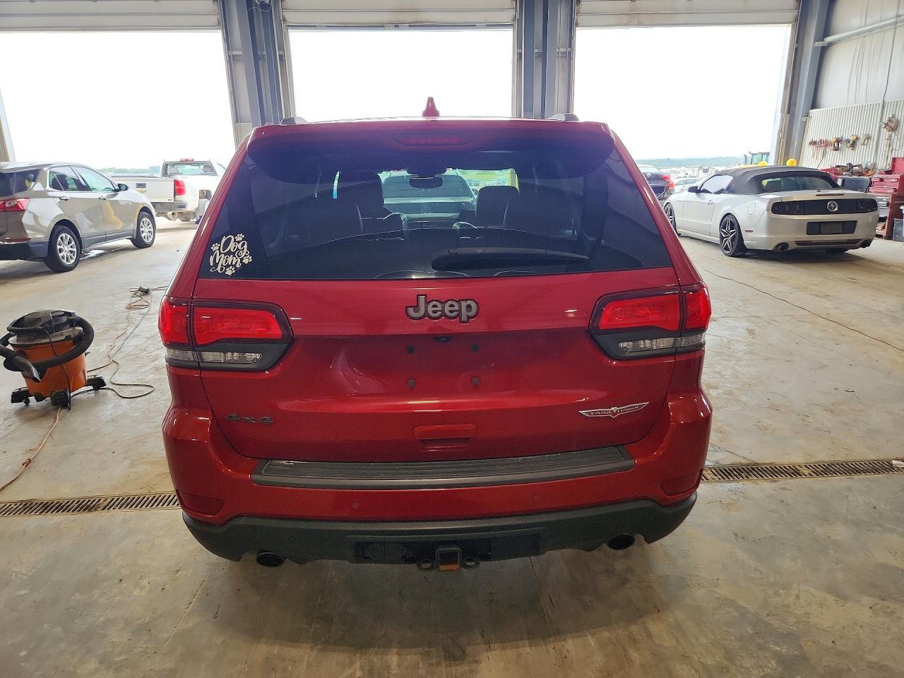 2017 Jeep Grand Cherokee Trailhawk - Фото 6