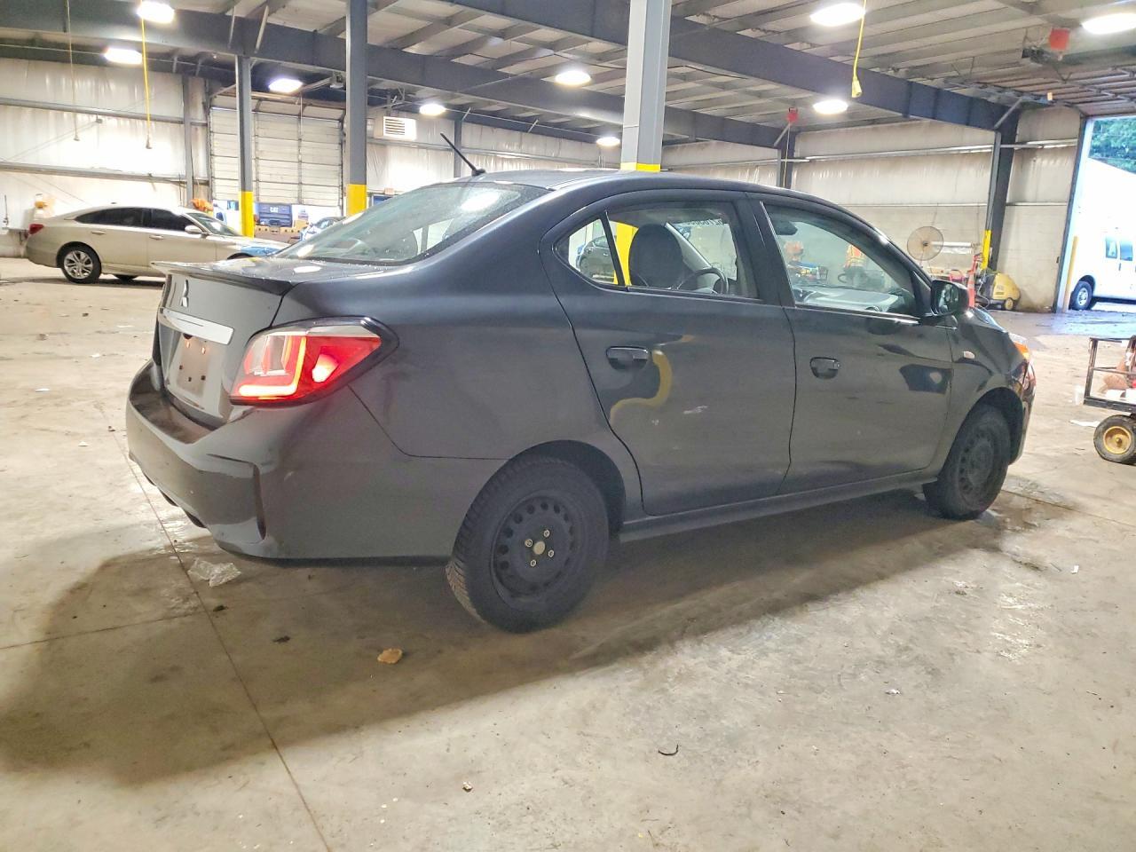 2024 Mitsubishi Mirage G4 Es - Image 3