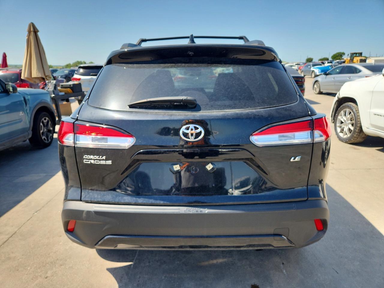2025 Toyota Corolla Cross Le - Фото 6