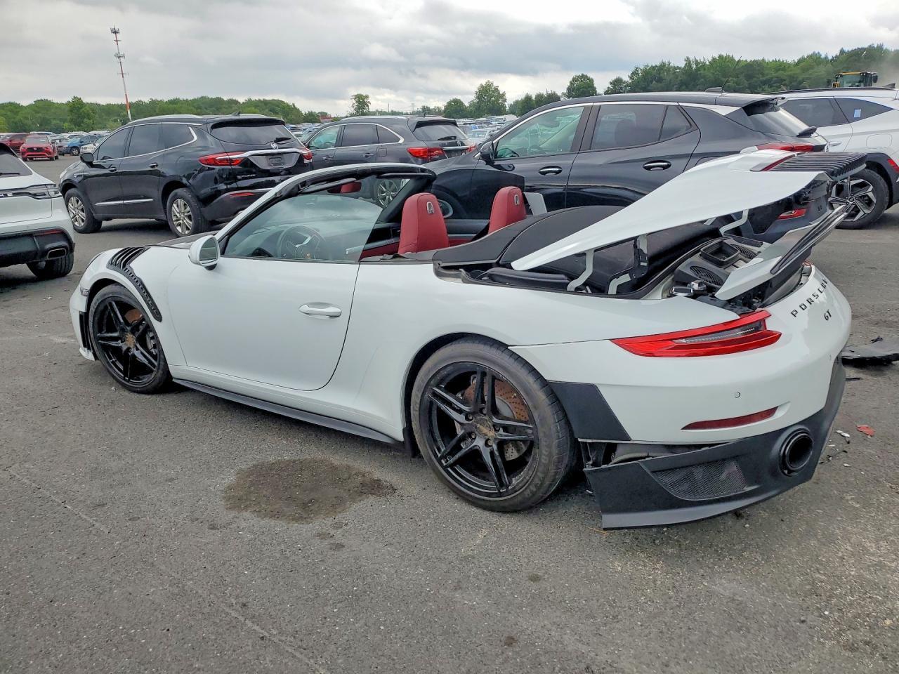 2018 Porsche 911 Carrera - Image 2