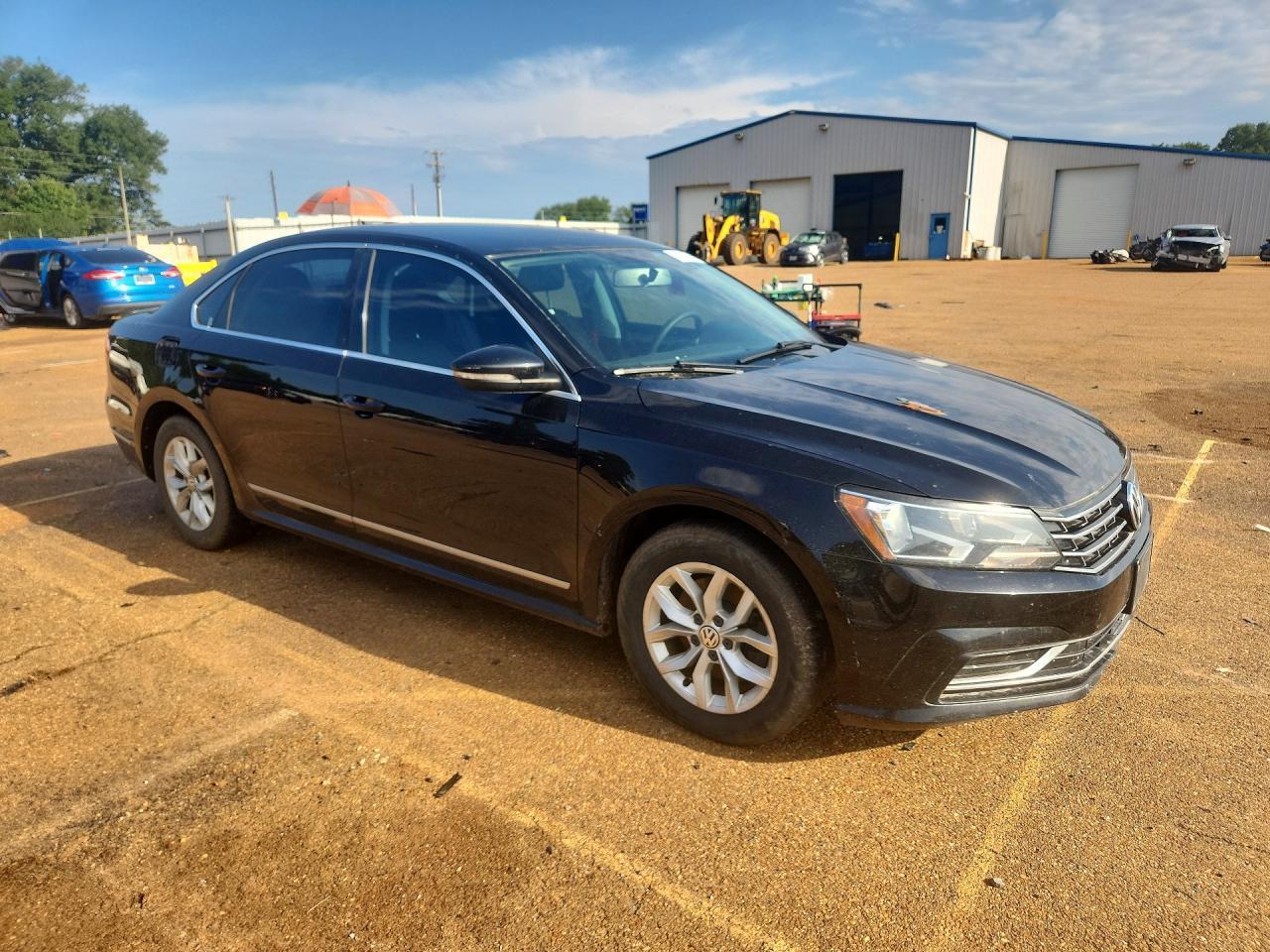 2016 Volkswagen Passat S - Фото 4