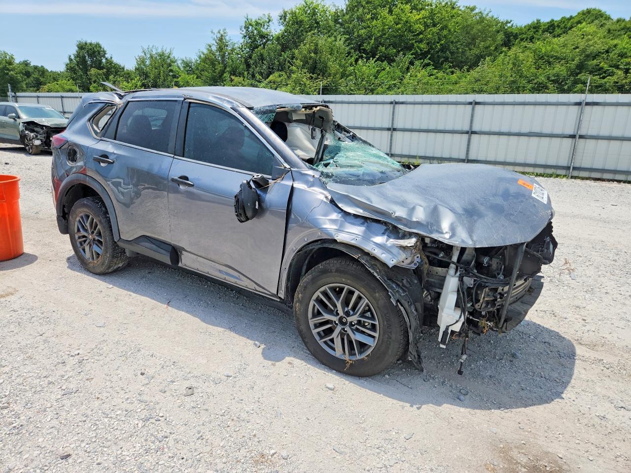 2021 Nissan Rogue S - Image 4
