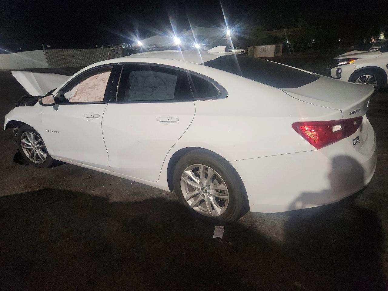 2017 Chevrolet Malibu Lt - Фото 2