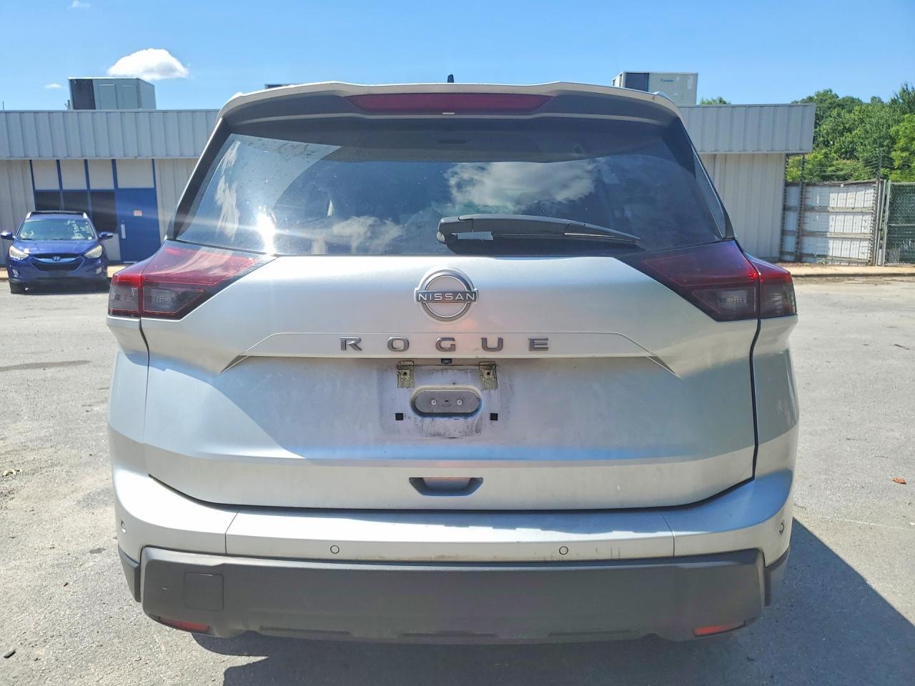 2024 Nissan Rogue S - Фото 6