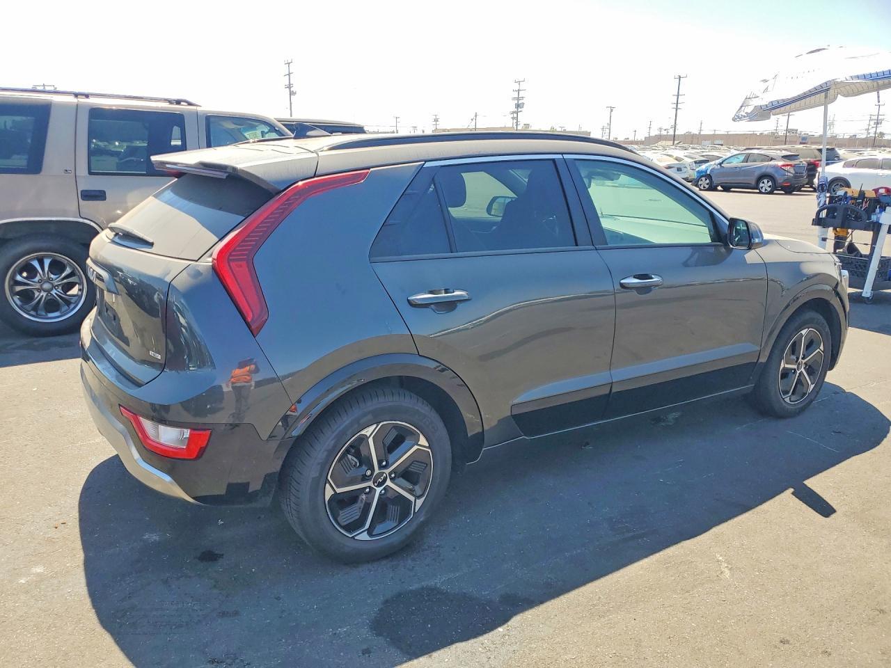 2025 Kia Niro Sx - Фото 3