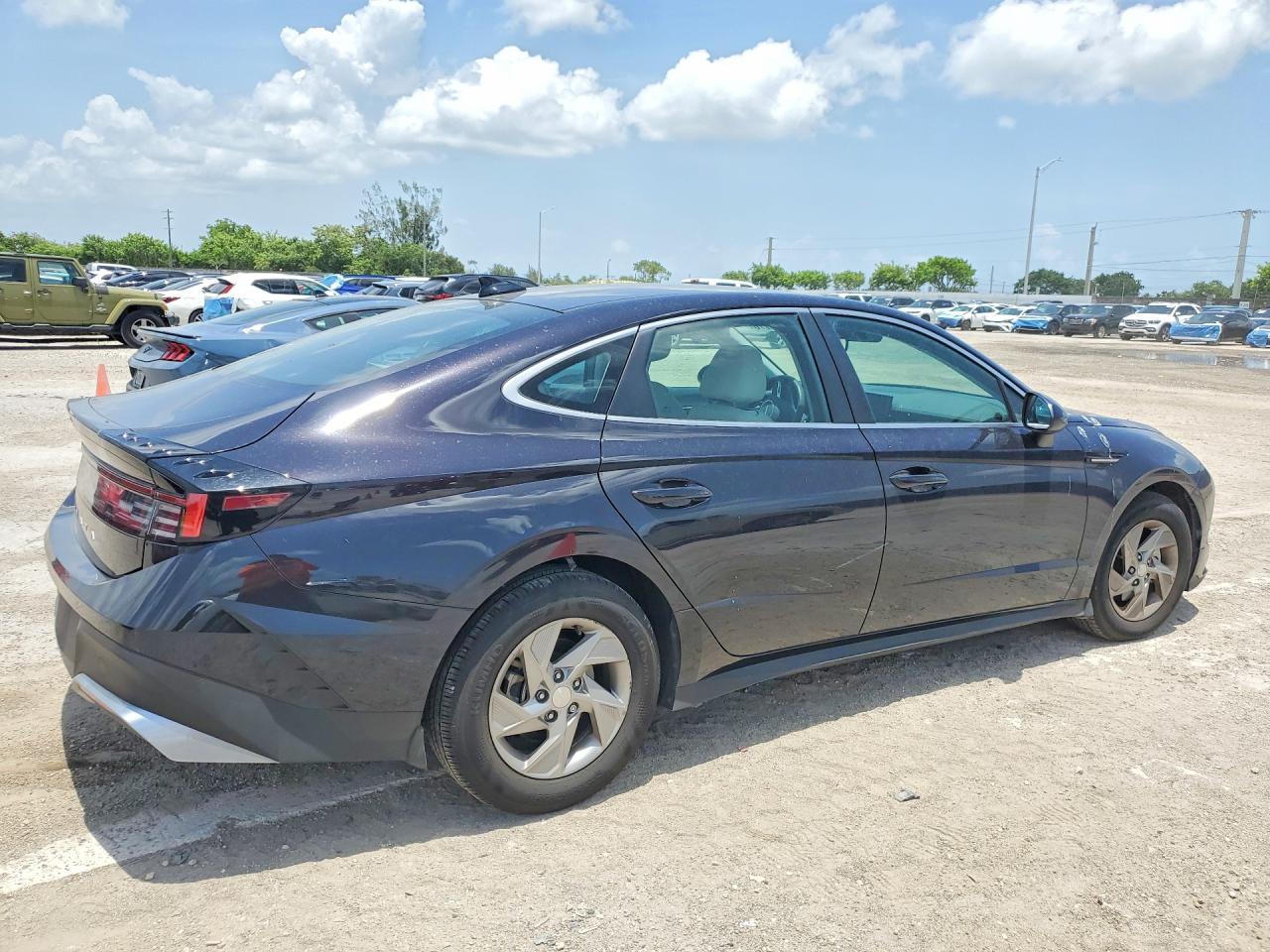 2025 Hyundai Sonata Se - Фото 3