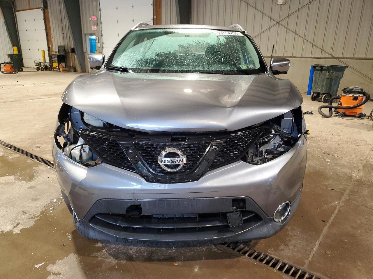 2017 Nissan Rogue Sport Sv - Image 5