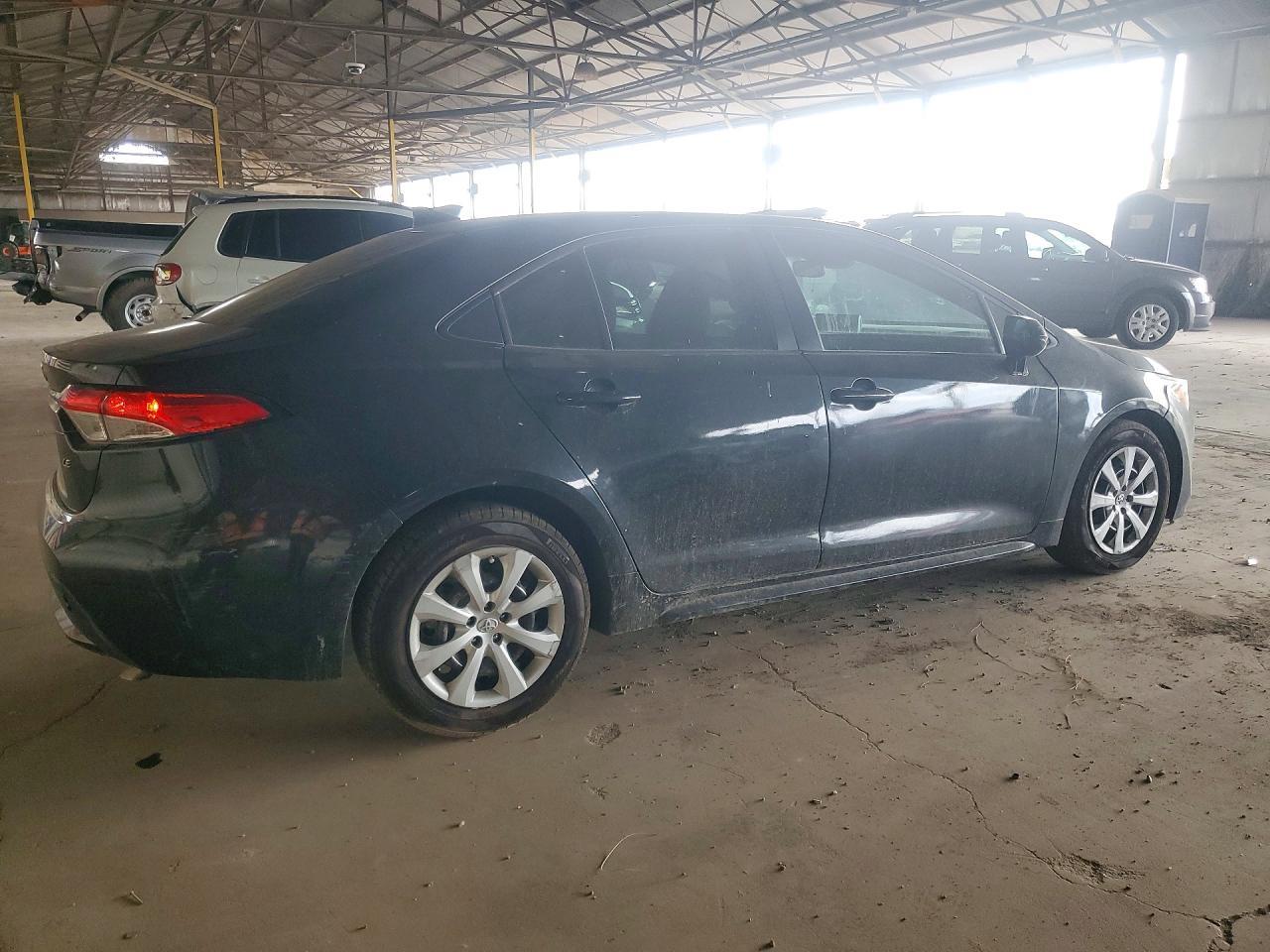 2021 Toyota Corolla Le - Фото 3