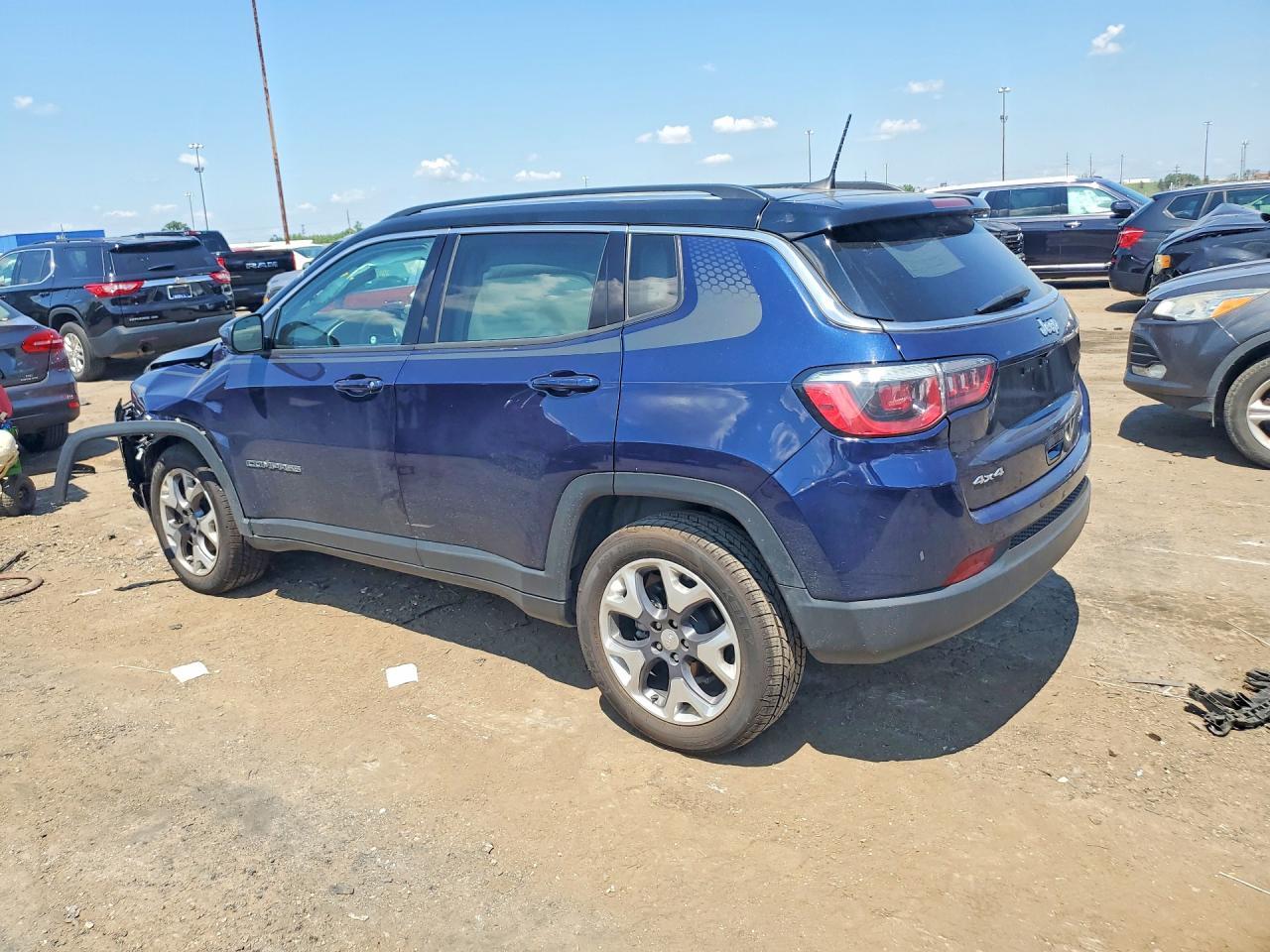 2020 Jeep Compass Limited - Фото 2