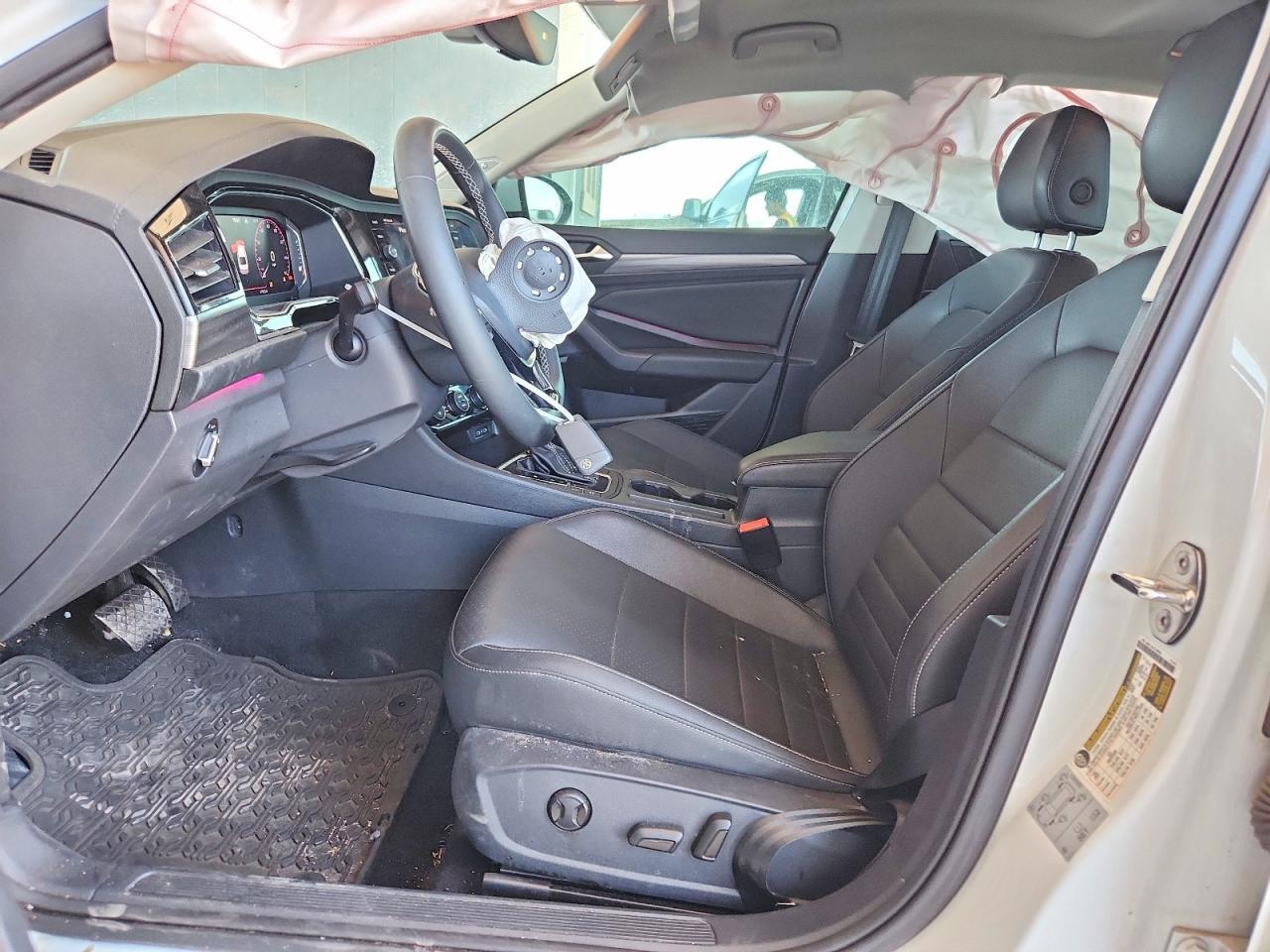 2021 Volkswagen Jetta - Image 7