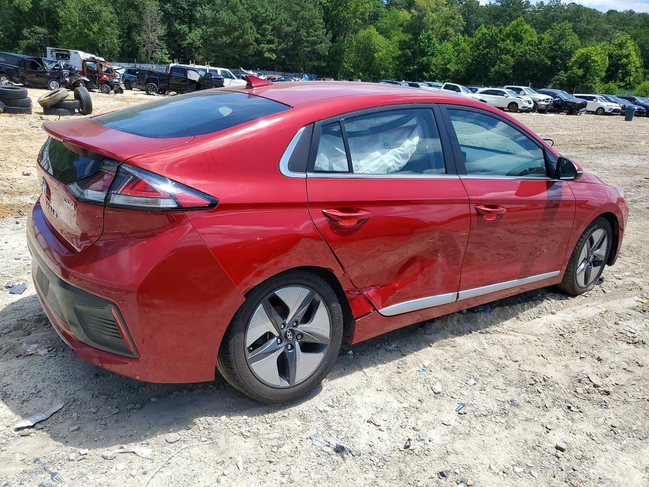 2022 Hyundai Ioniq Sel - Image 3