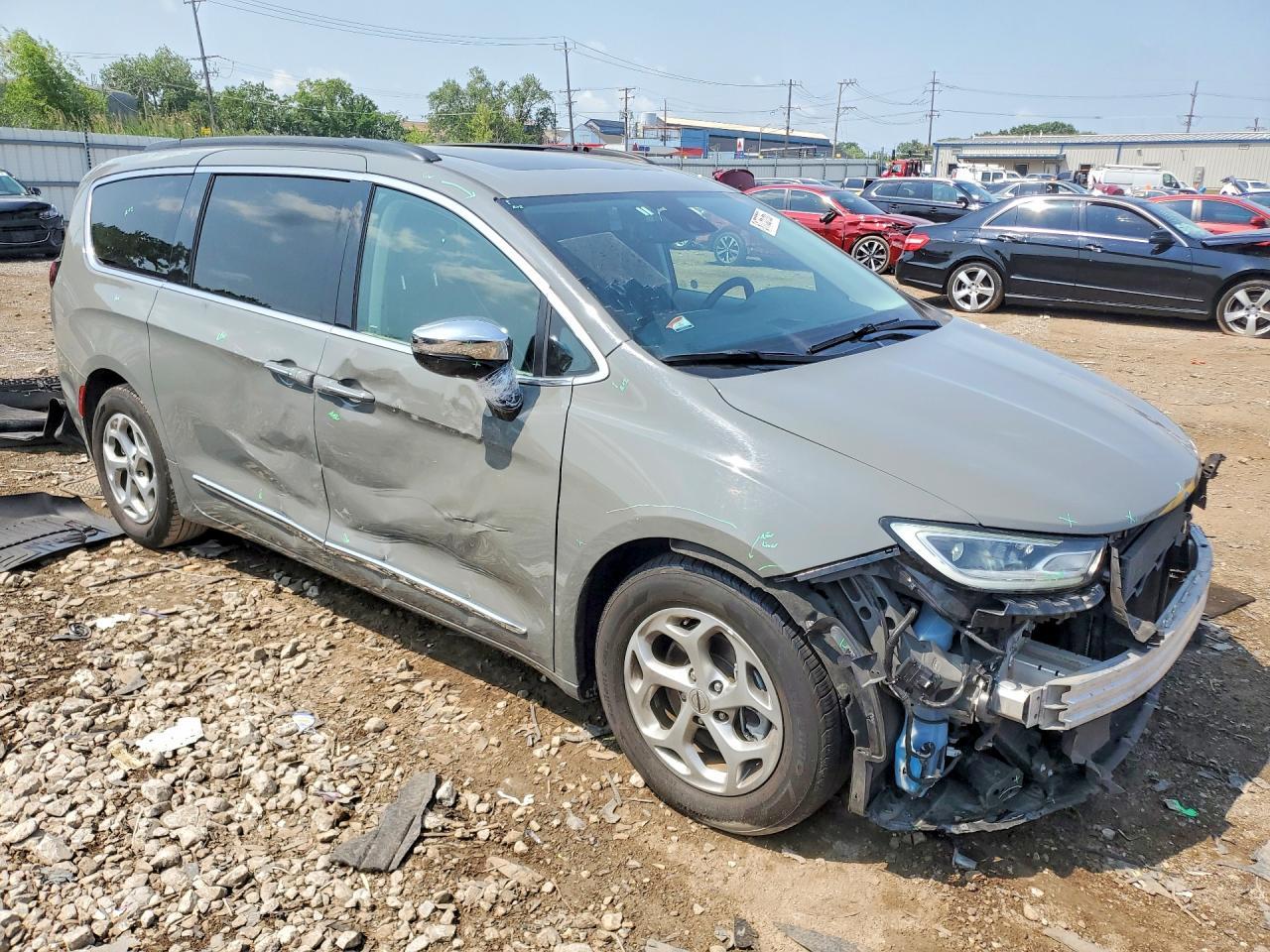 2023 Chrysler Pacifica Limited - Фото 4