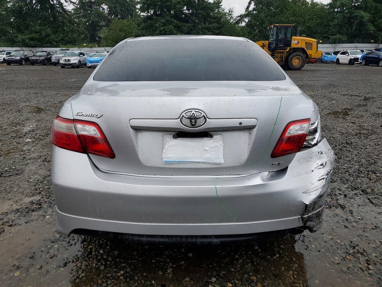 2008 Toyota Camry Se - Image 6