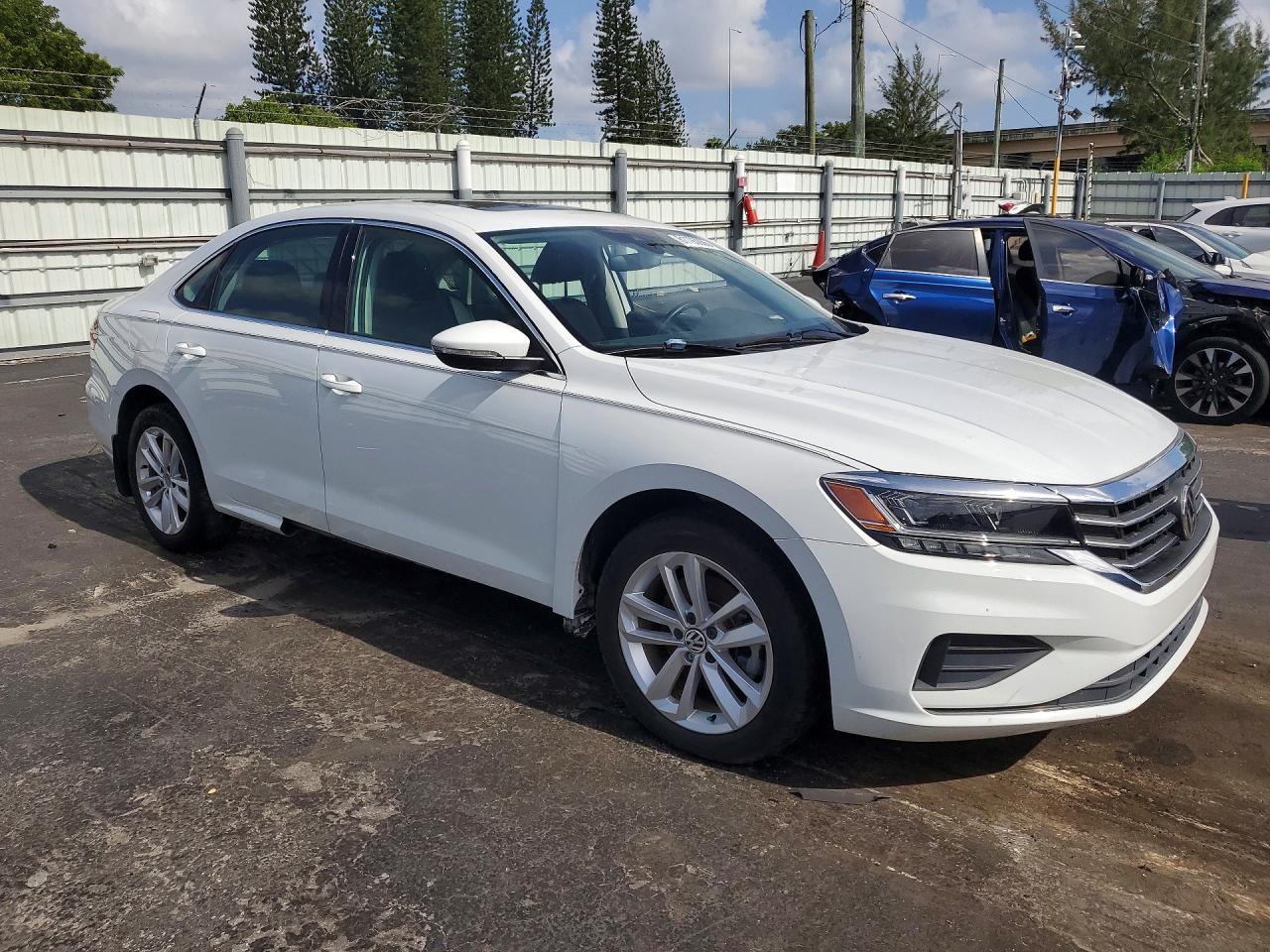 2020 Volkswagen Passat Se - Фото 4