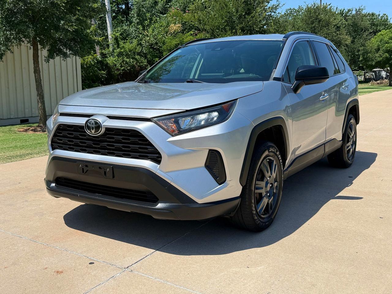 2019 Toyota Rav4 Le - Фото 2