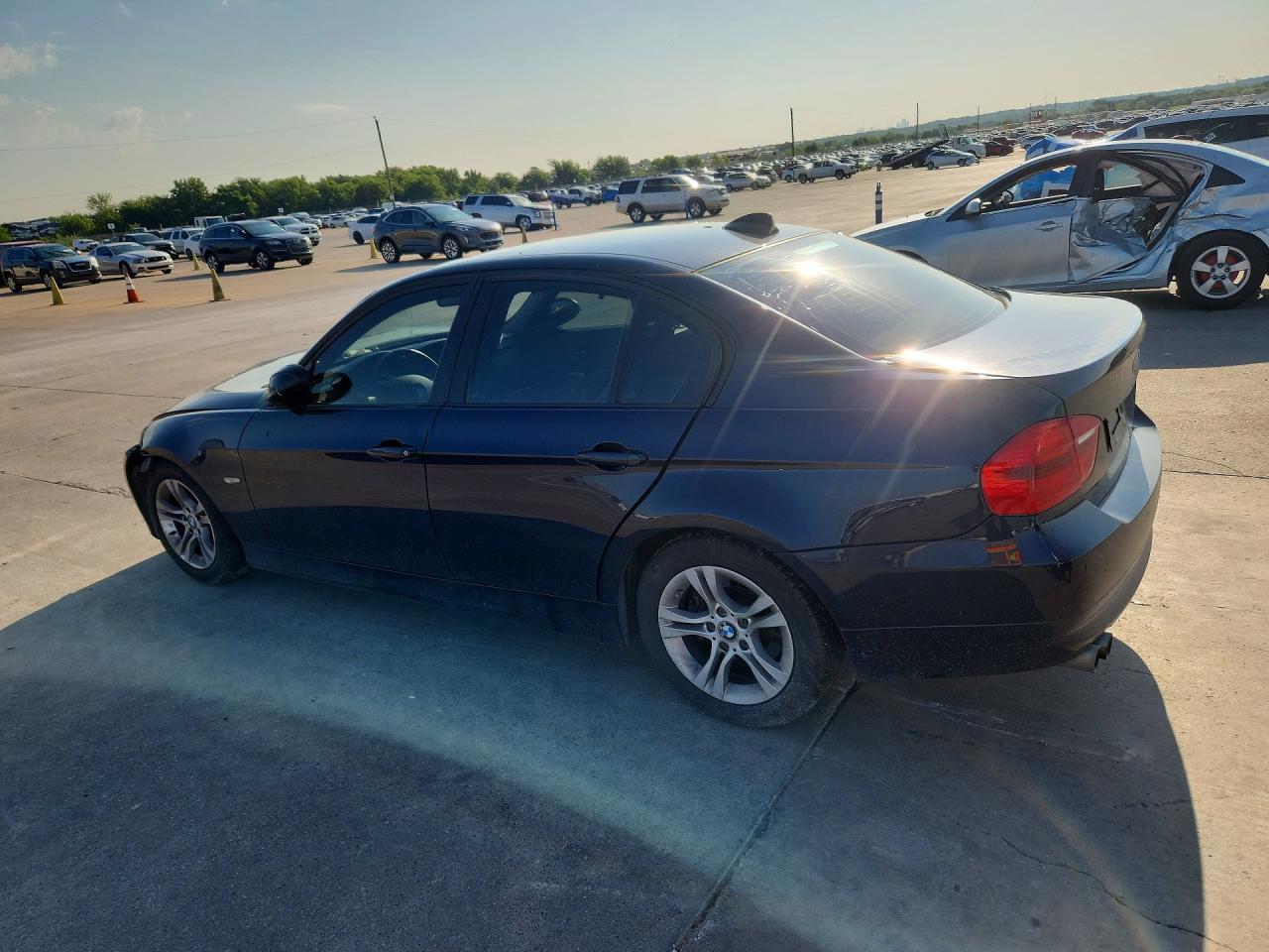 2008 BMW 328 I - Image 2