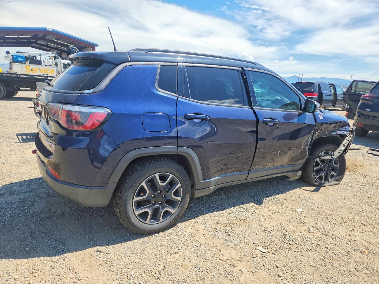 2019 Jeep Compass Trailhawk - Image 3