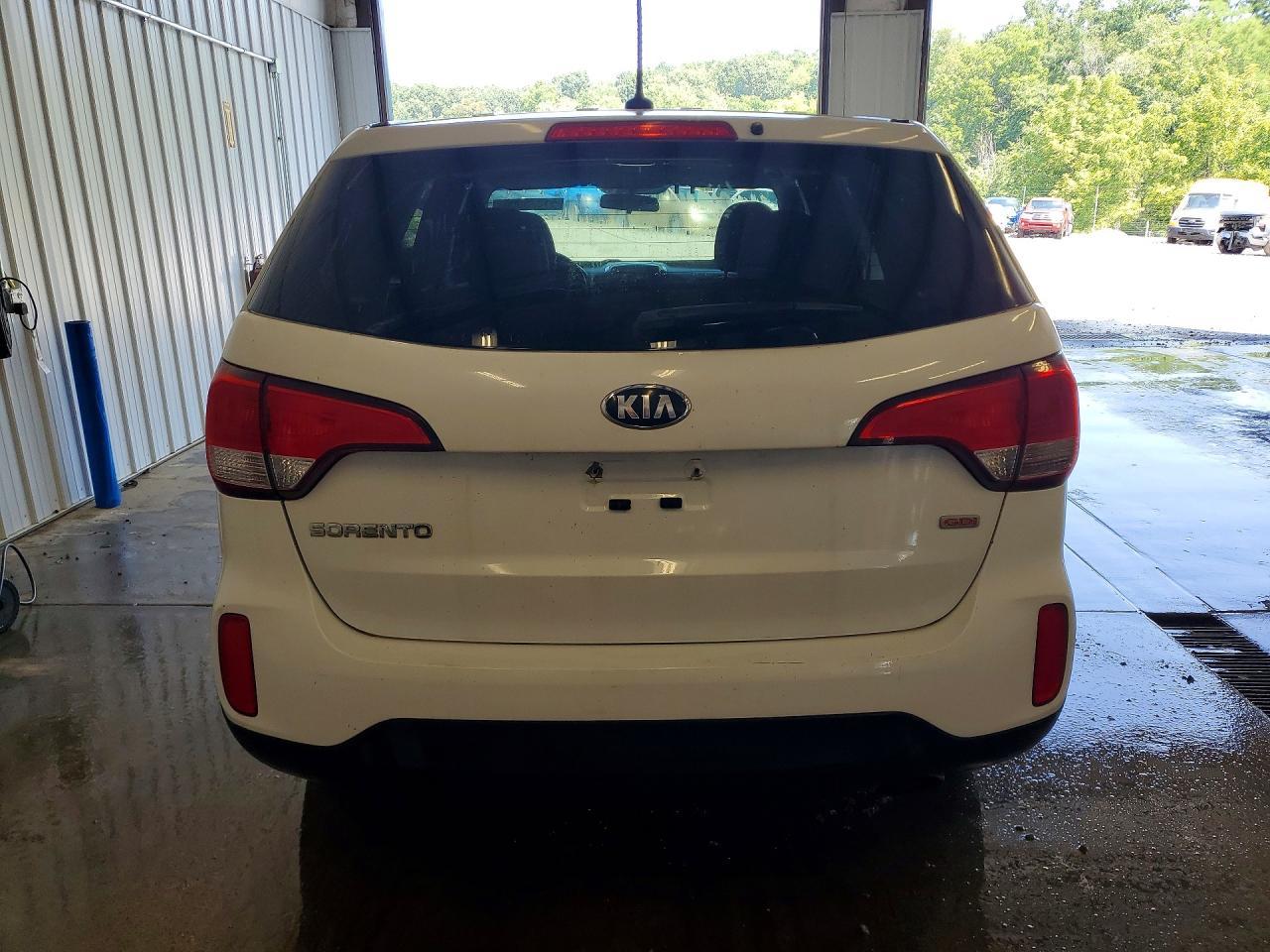 2015 Kia Sorento Lx - Image 6