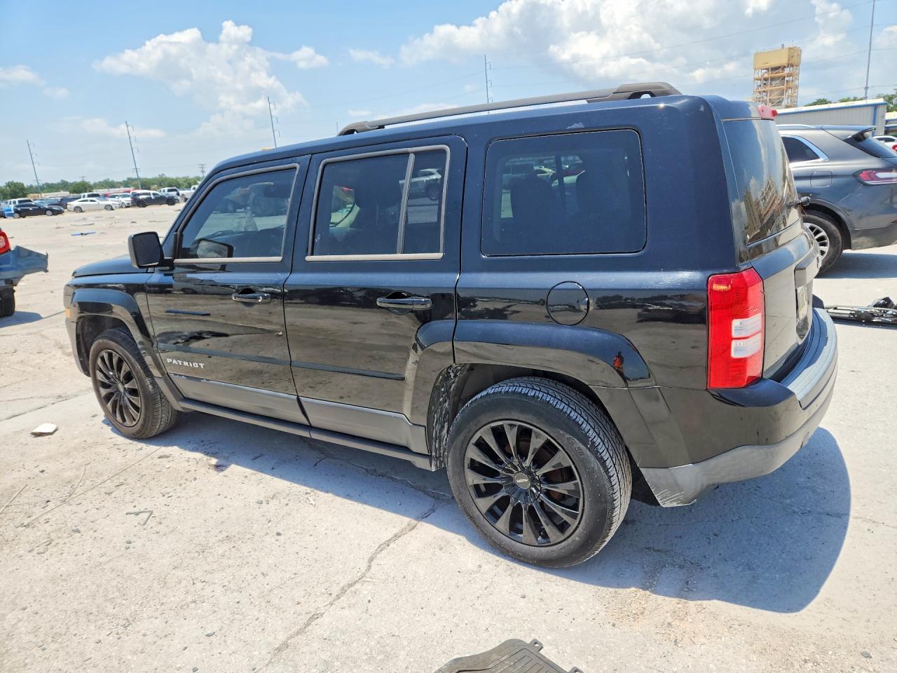 2014 Jeep Patriot Latitude - Image 2
