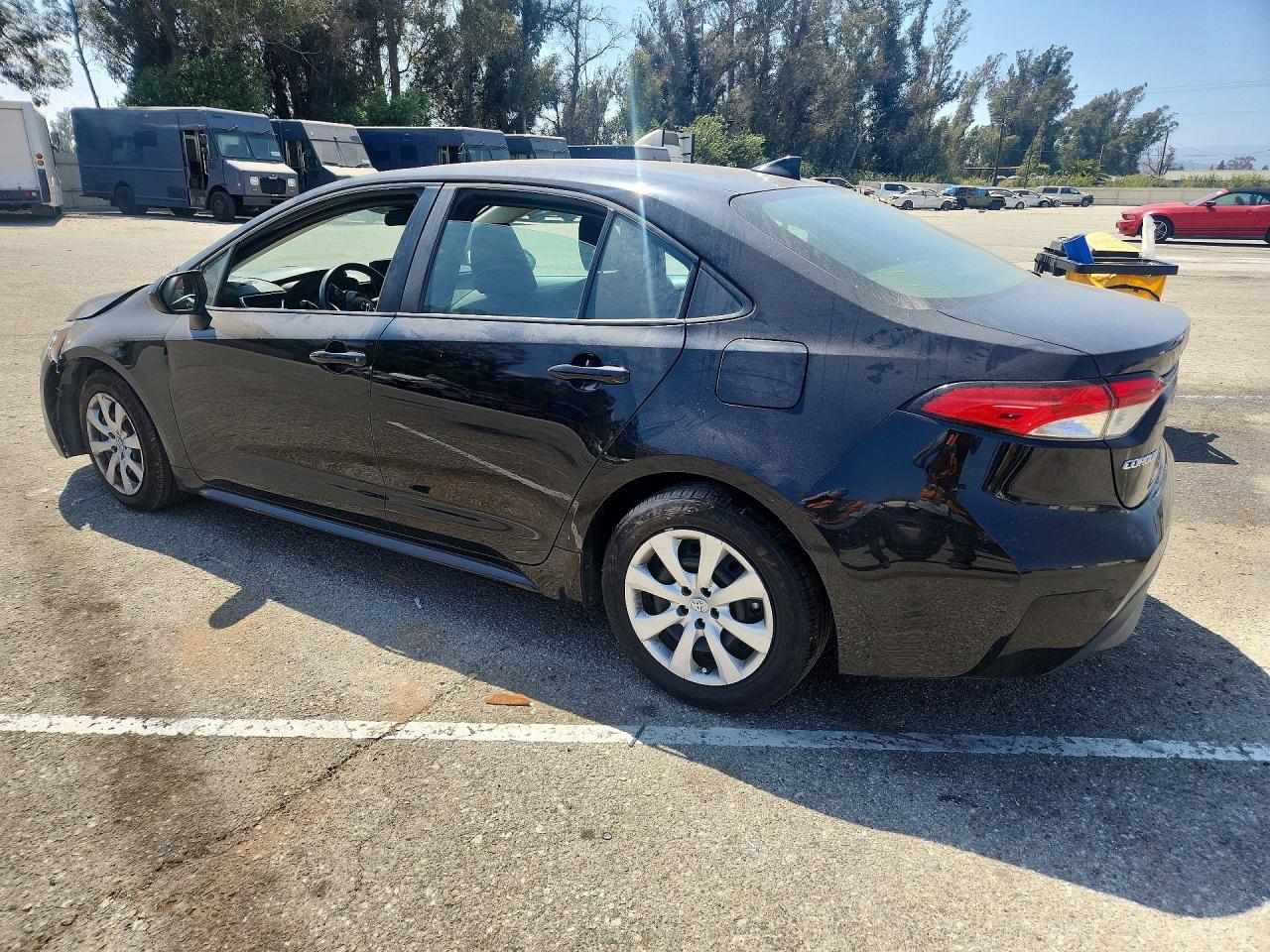 2023 Toyota Corolla Le - Фото 2