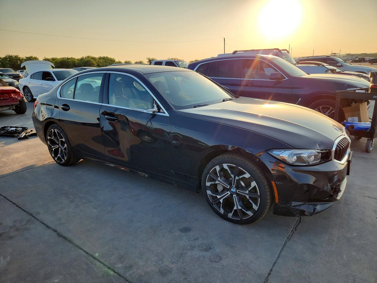 2026 BMW 330Xi - Фото 4