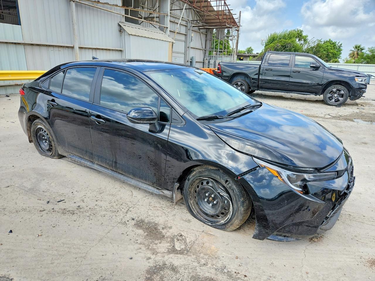 2026 Toyota Corolla Le - Фото 4