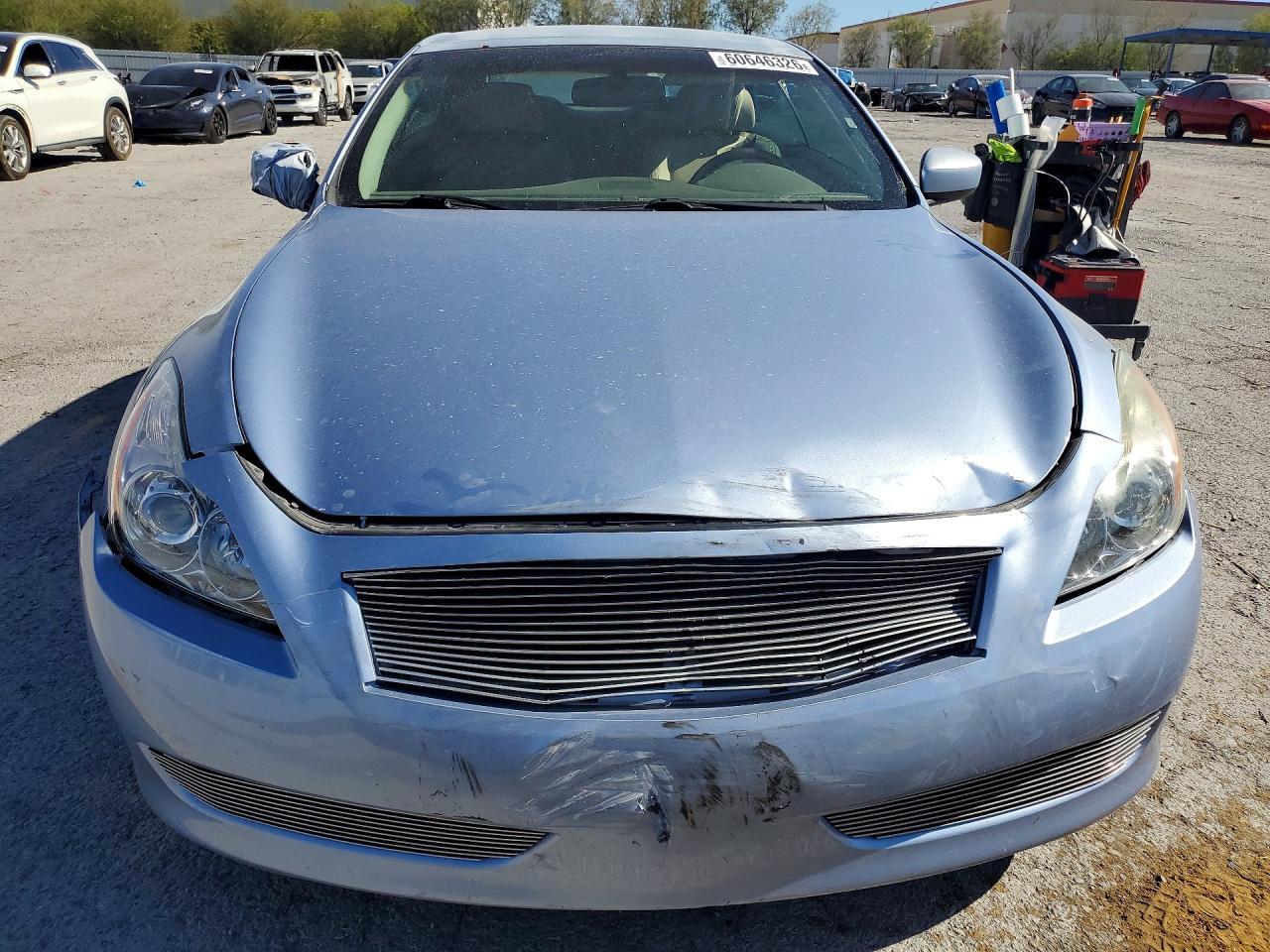 2010 Infiniti G37 Convertible Base - Фото 5