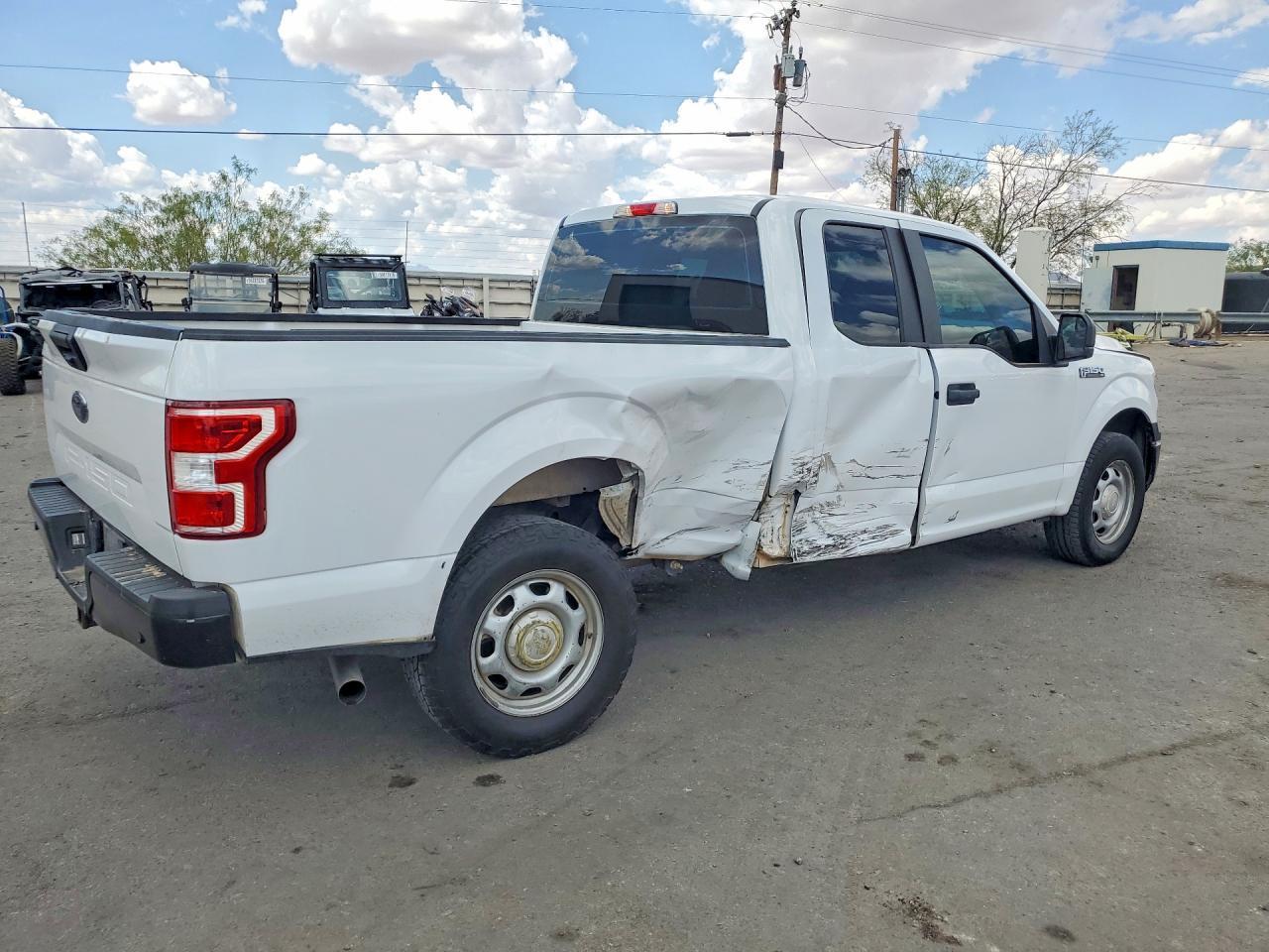 2020 Ford F150 Super Cab - Фото 3